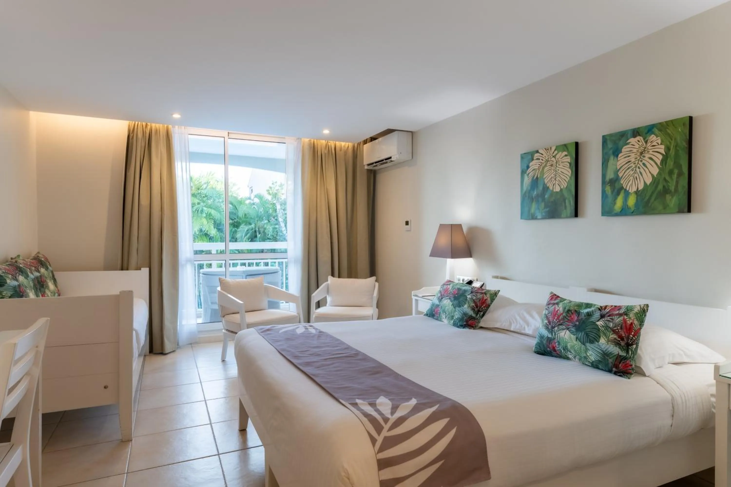 Comfort Triple Room with Garden View in La Pagerie - Tropical Garden Hotel