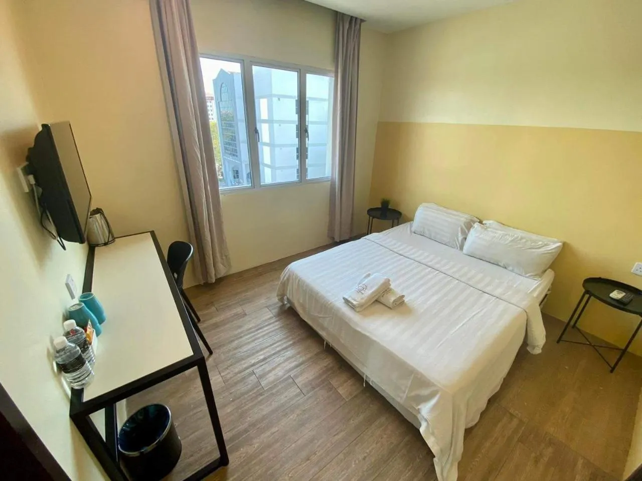 Quadruple Room with Bathroom in Chariton Hotel Butterworth