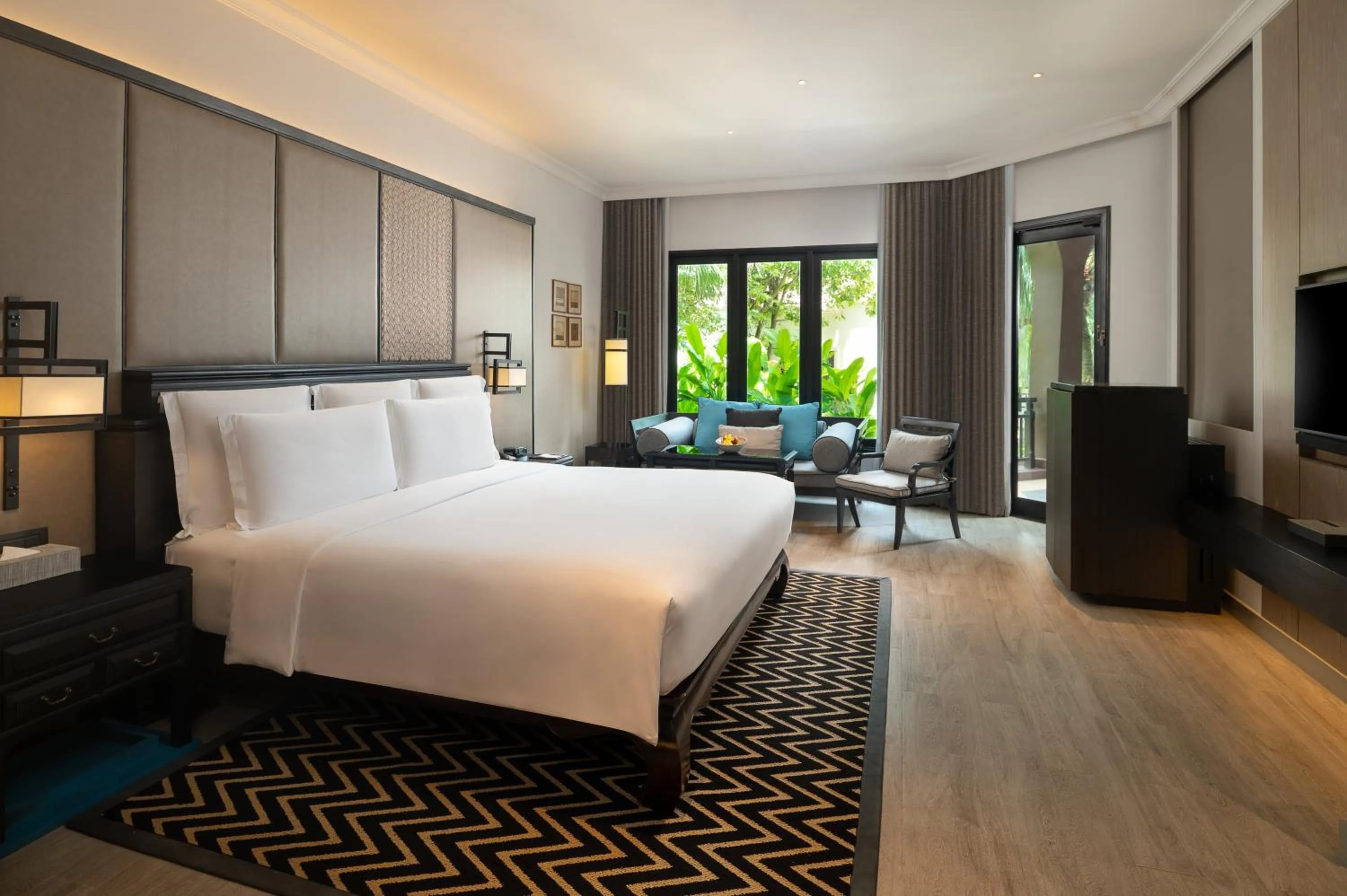 Junior King Suite with Garden View - Club Lounge Access in InterContinental Pattaya Resort by IHG