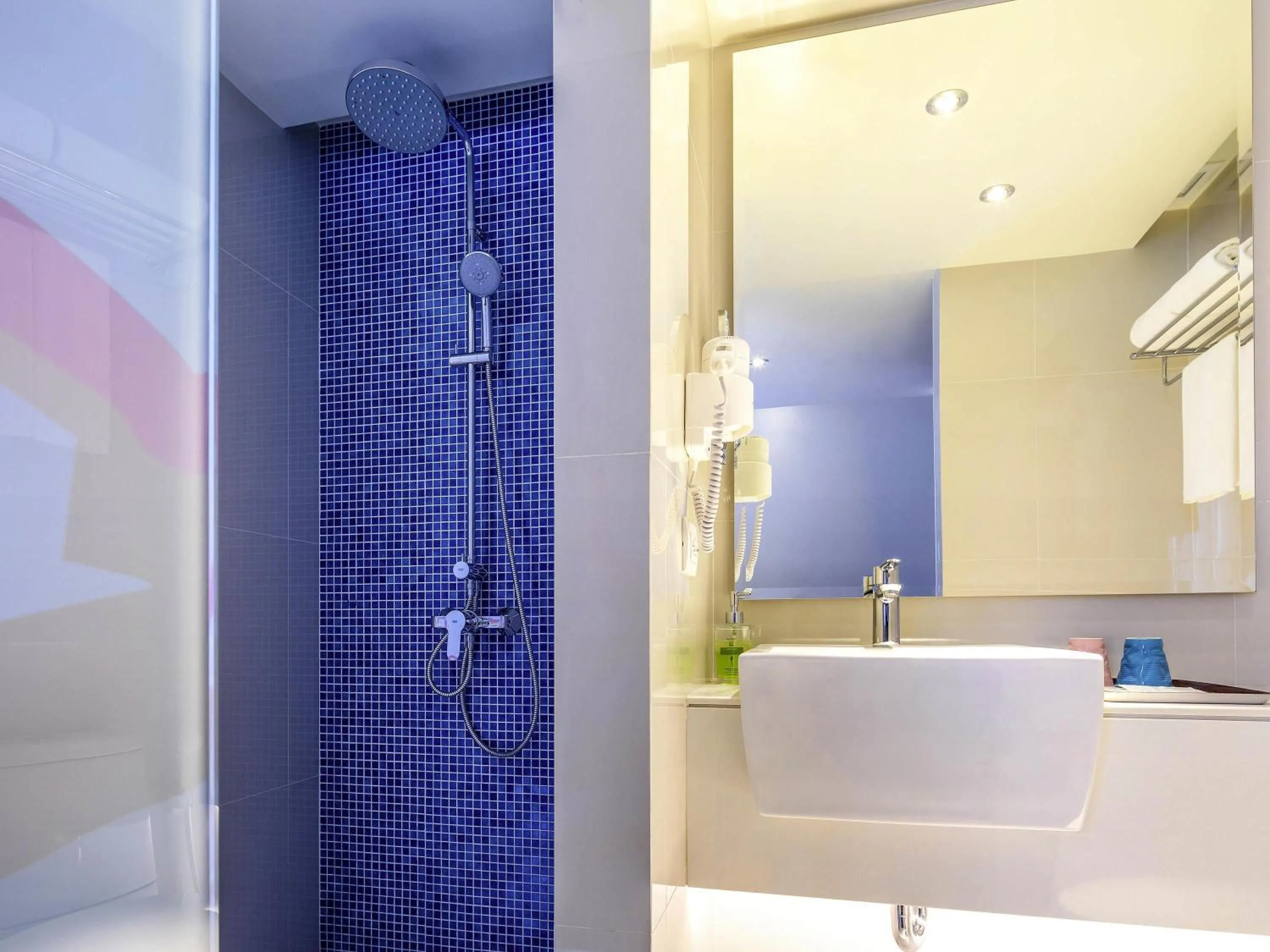 Superior Double Room in ibis Styles Siem Reap