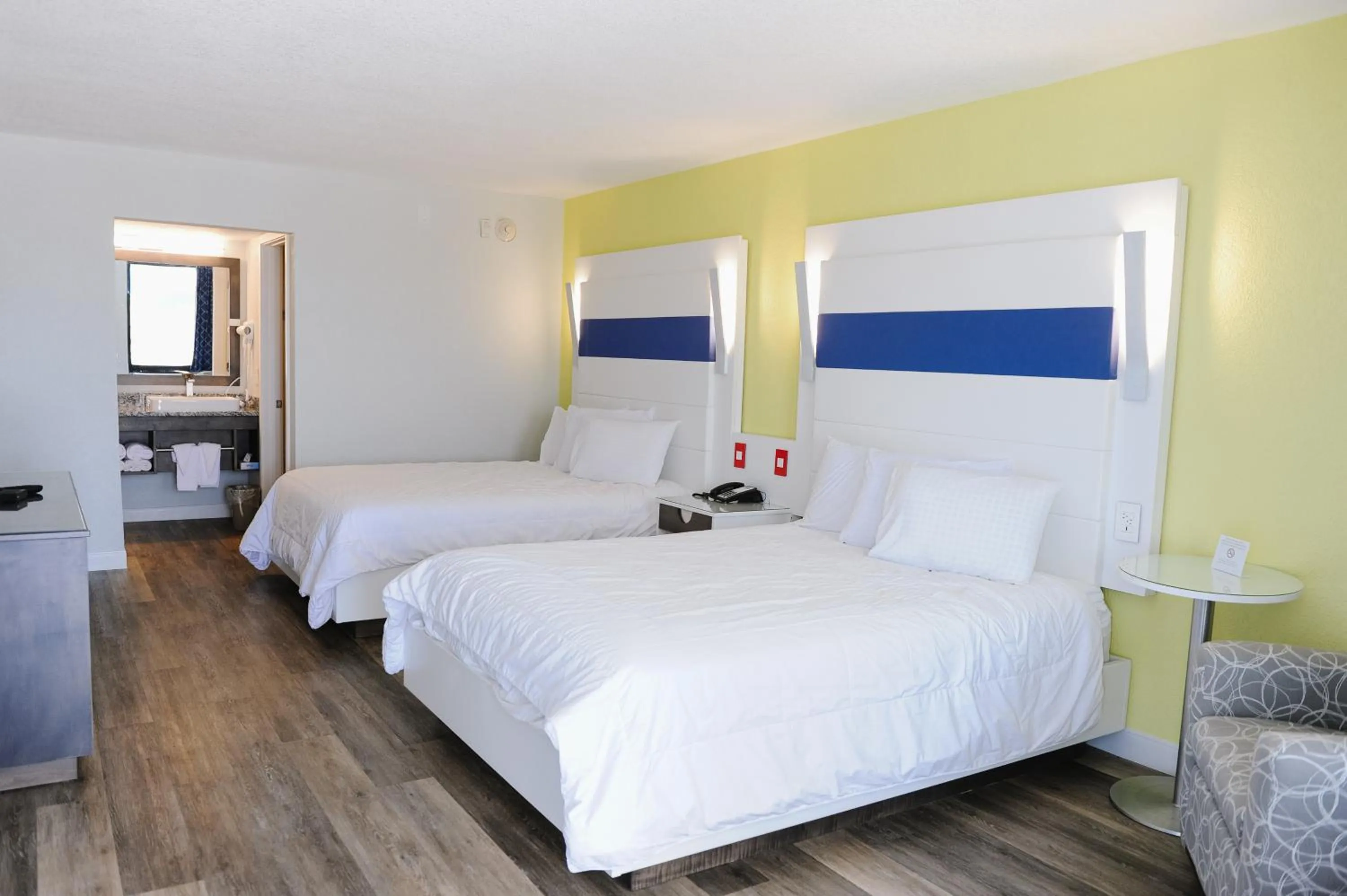 Queen Room with Two Queen Beds in Regency Inn & Suites - Saint Augustine