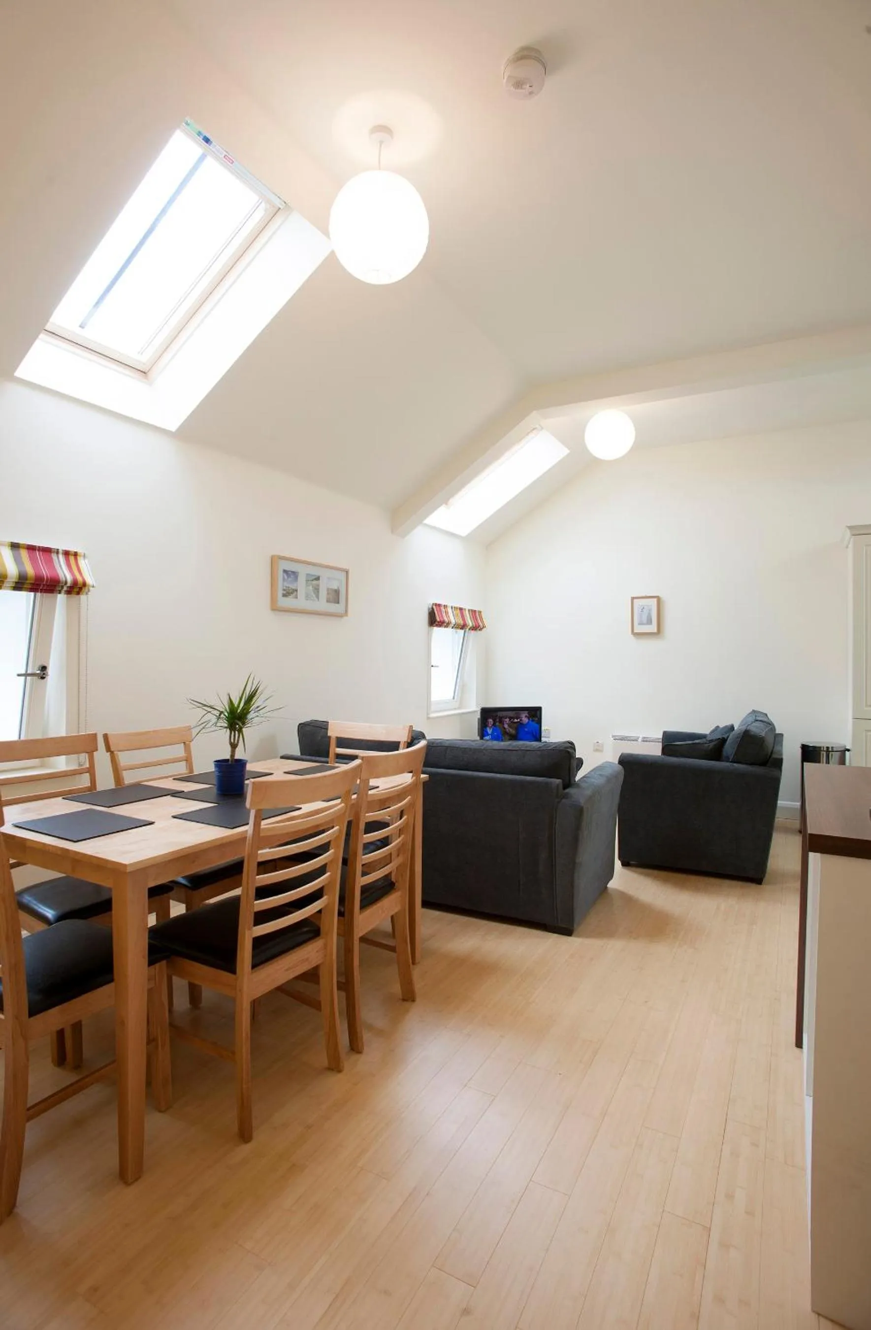 Three-Bedroom Apartment in The Pyjama Factory