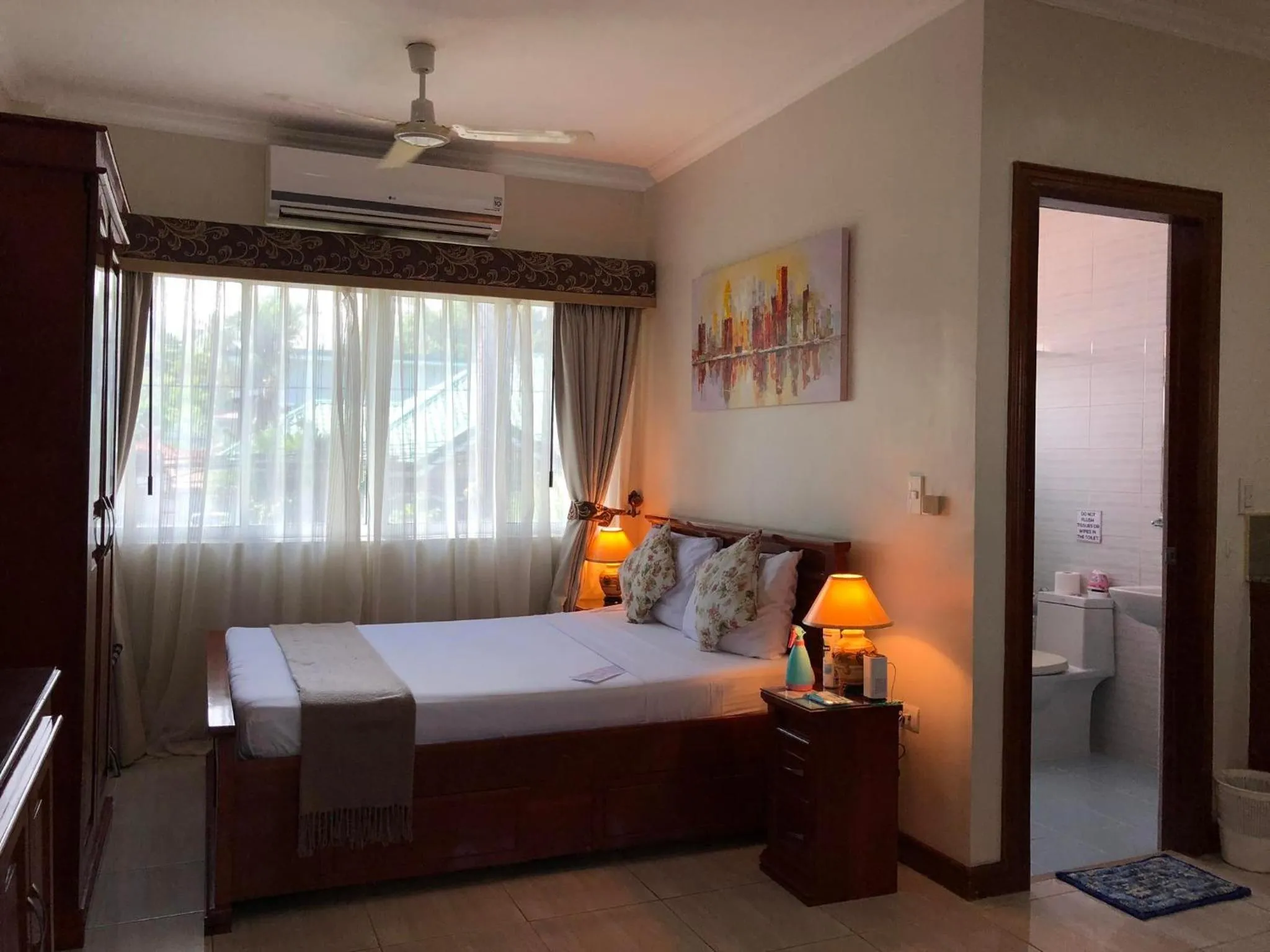Superior Queen Room in Ocean Breeze Resort