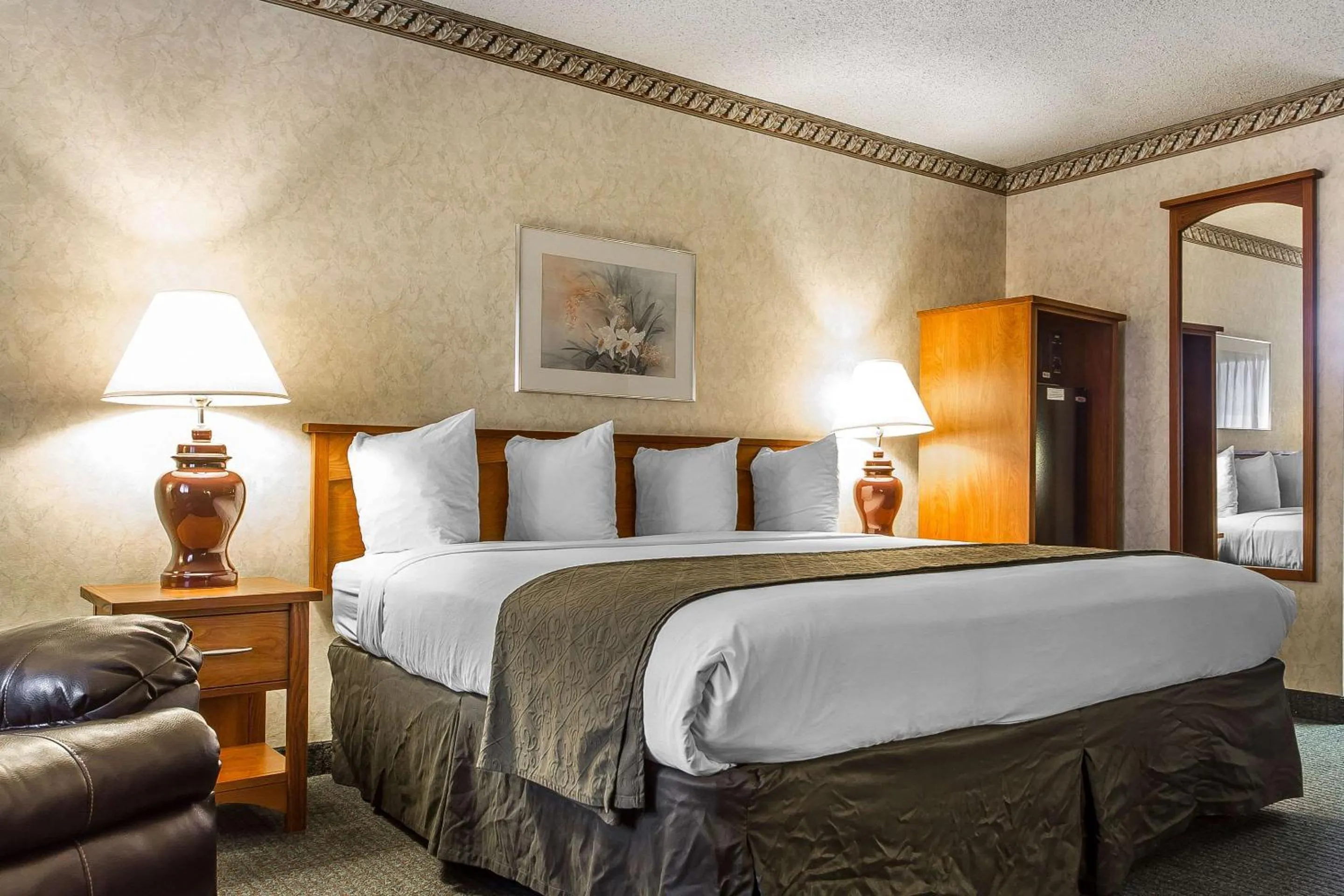 King Room in Quality Inn & Suites Silicon Valley