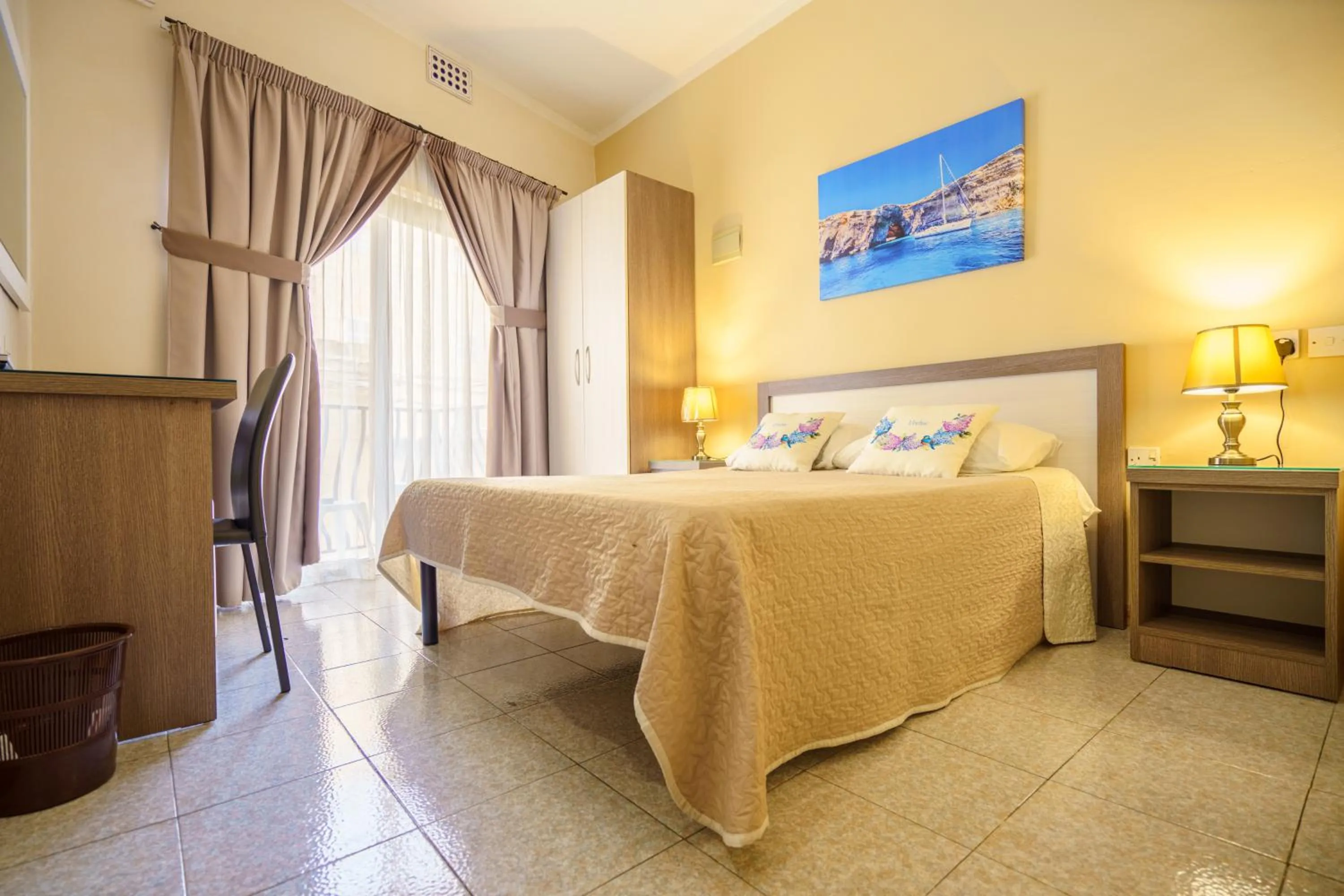 Standard Double Room in Lantern Guest House