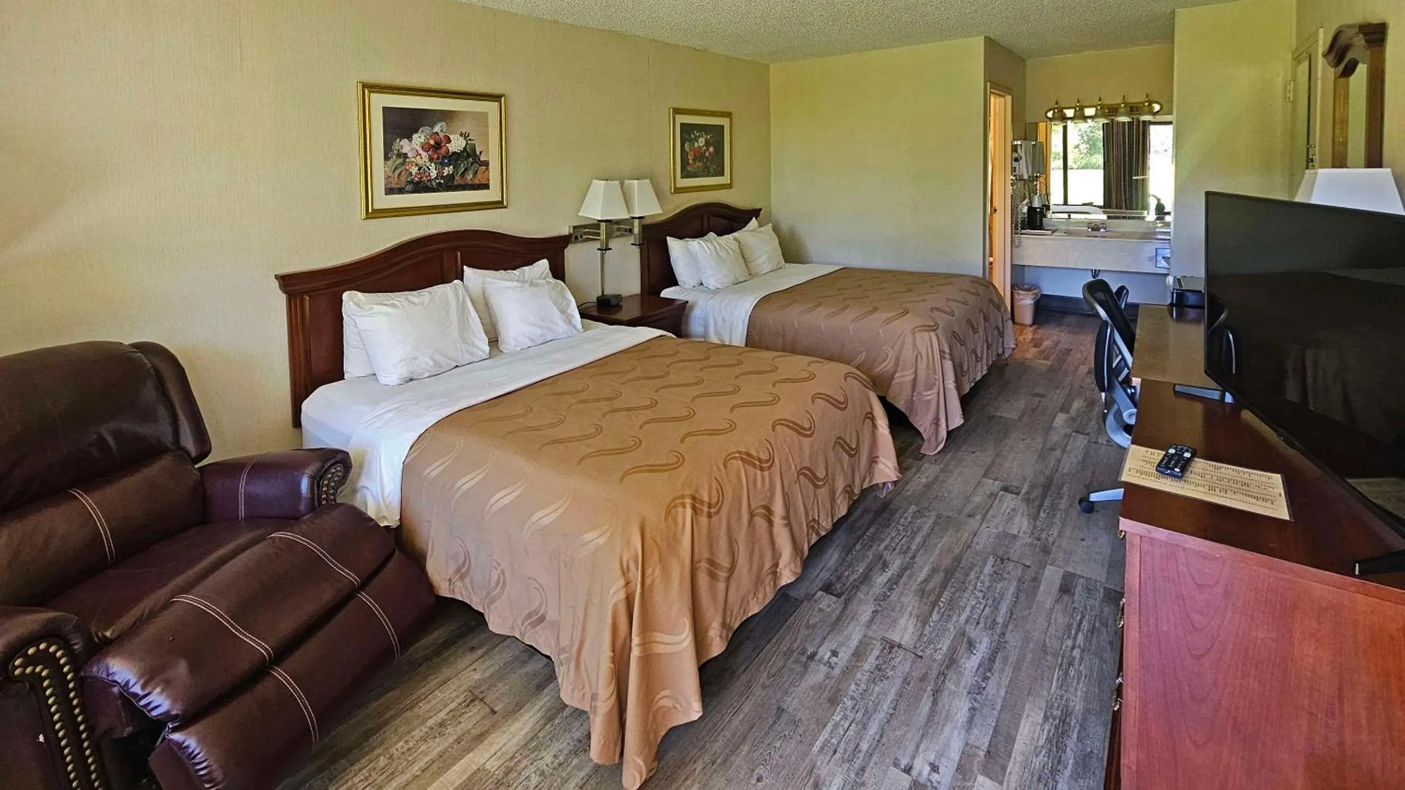 Bedroom, Bed in Quality Inn Ennis