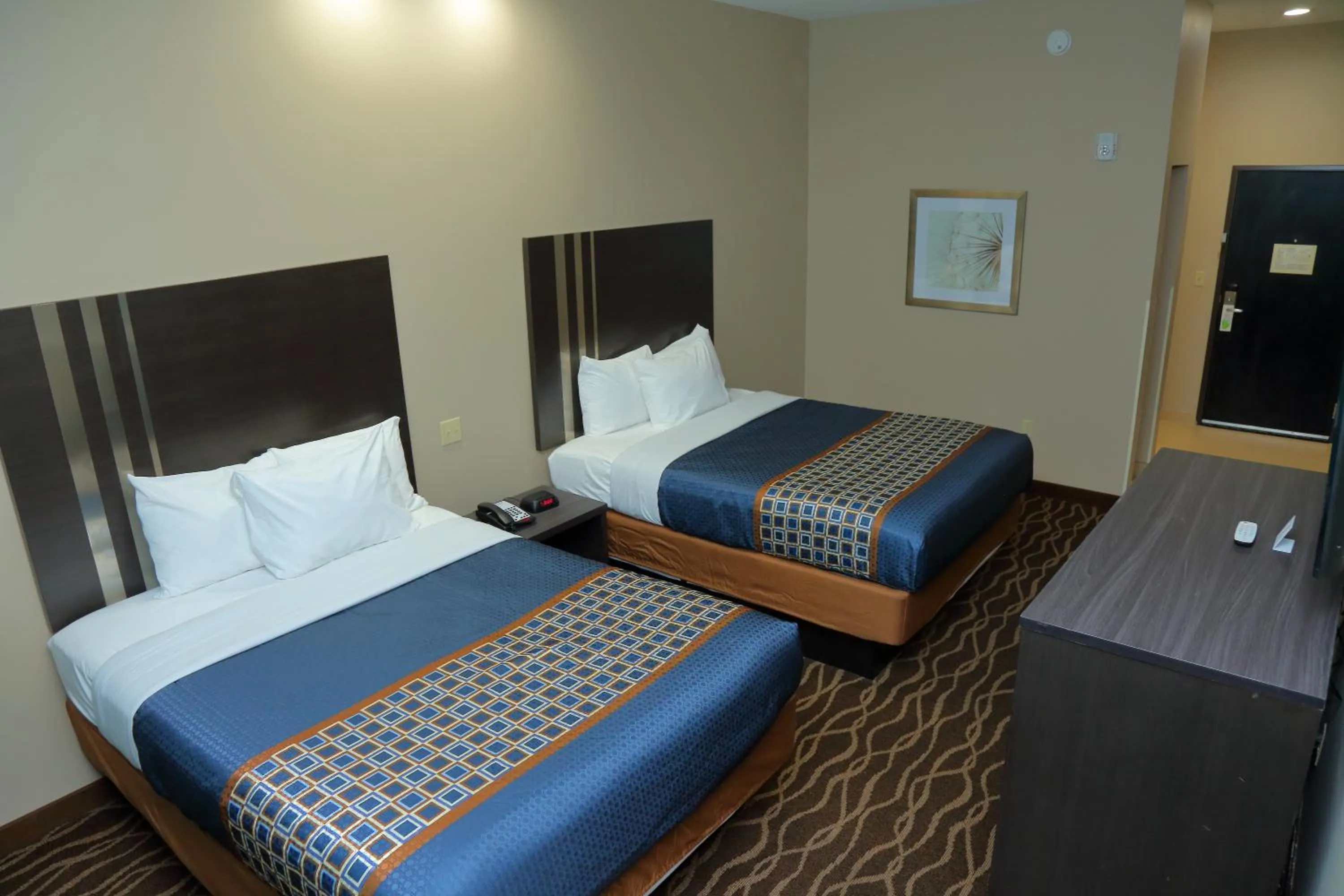 2 Queen Beds Non-Smoking in Americas Best Value Inn & Suites-Prairieville