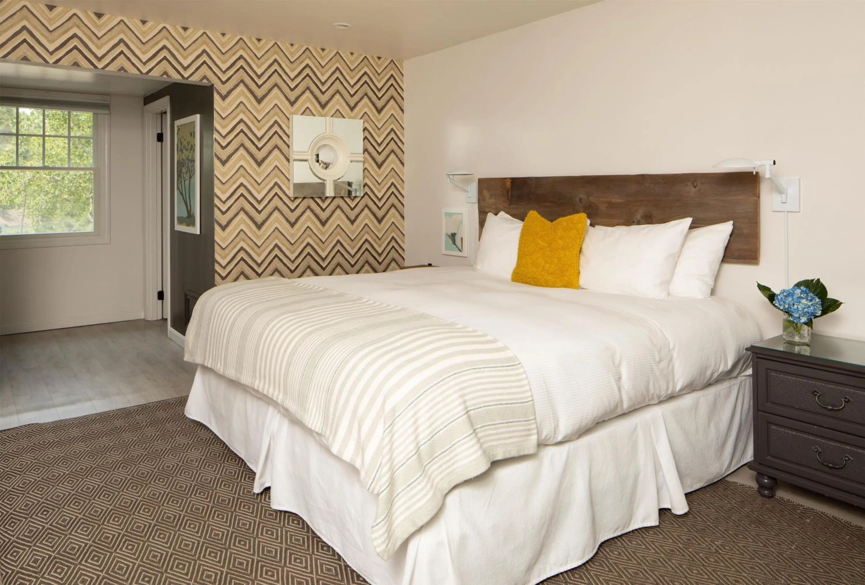 Cove King Second Floor in The Lodge on the Cove