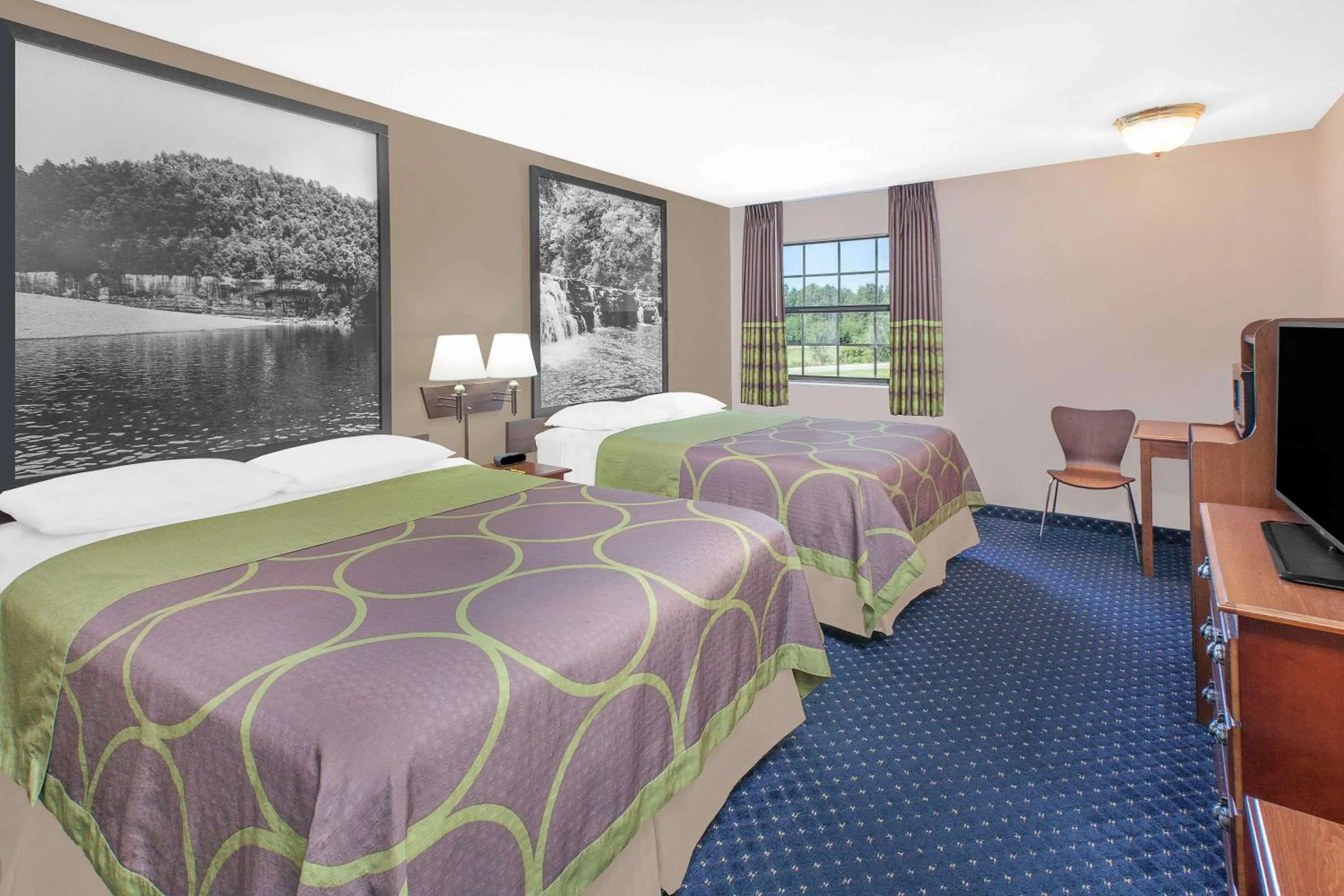 Queen Room with Two Queen Beds - Non-Smoking in Super 8 by Wyndham Lowell/Bentonville/Rogers Area