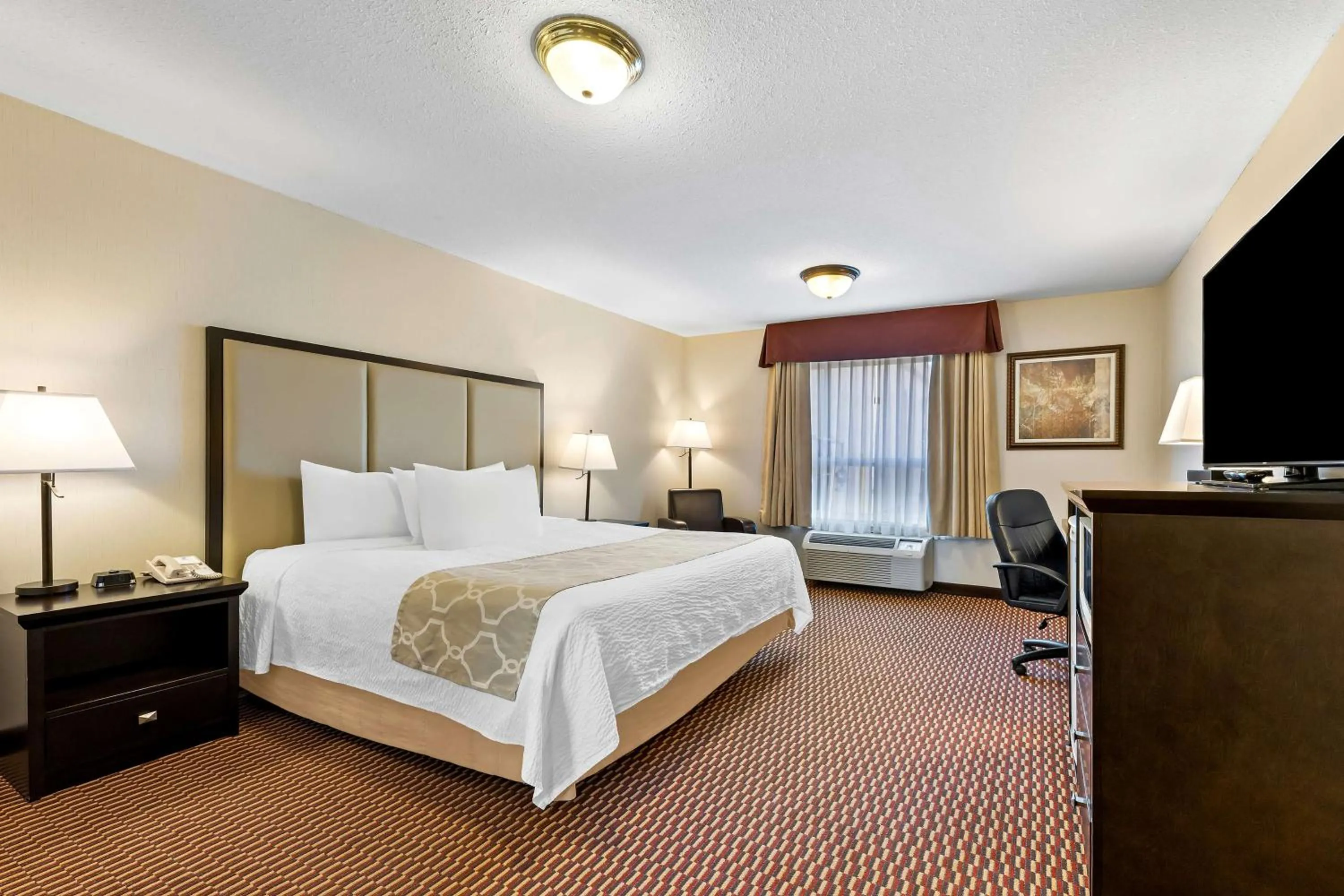 King Room - Non-Smoking in Best Western of Olds