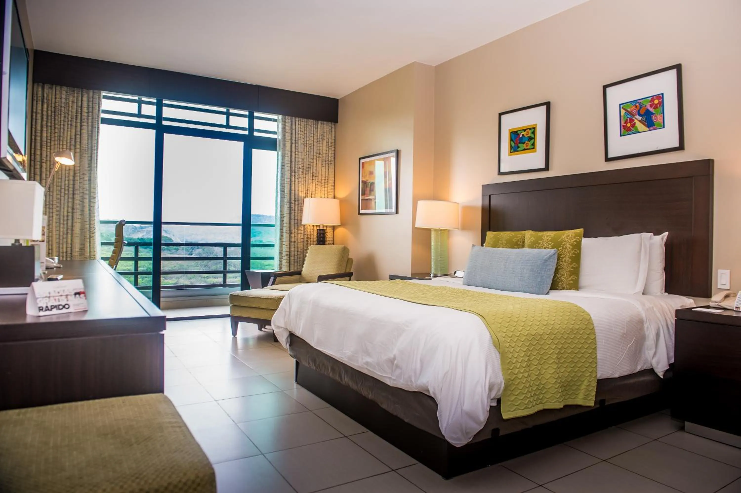 King Room in Summit Rainforest Golf Resort & All Inclusive