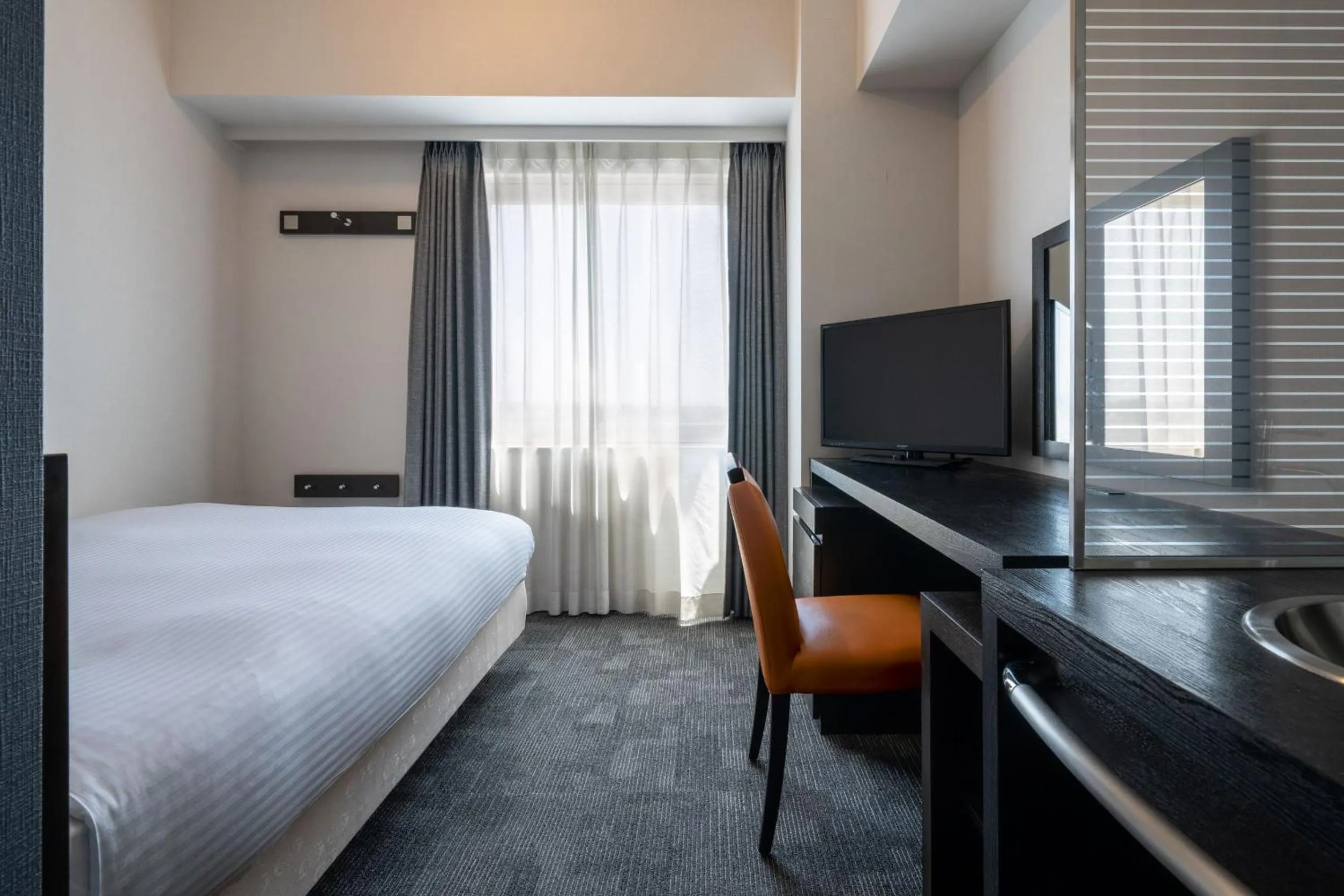 Single Room with Double Bed - single occupancy - Smoking in Hotel Vista Ebina