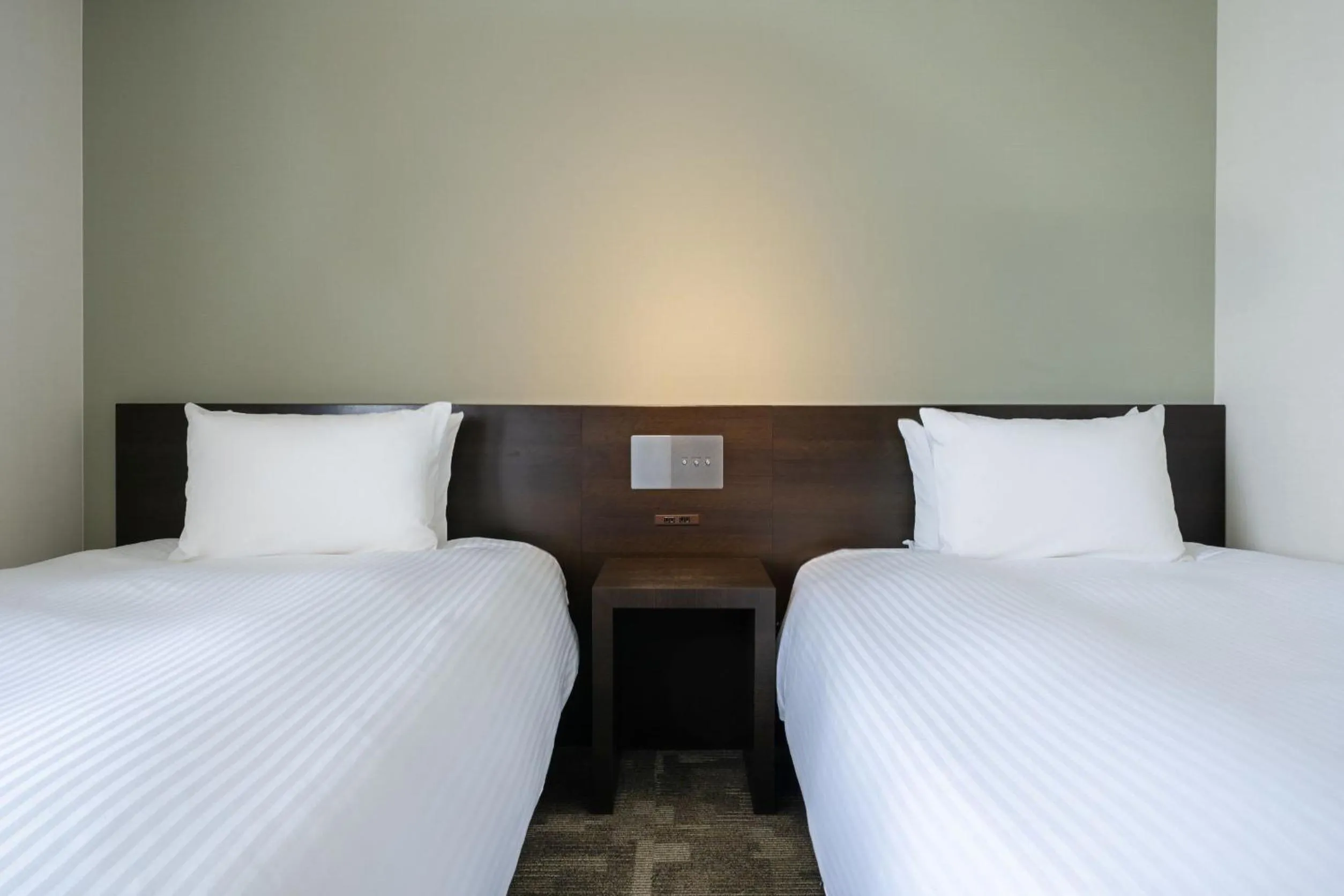 Twin Room Non-Smoking in Hotel Vista Ebina