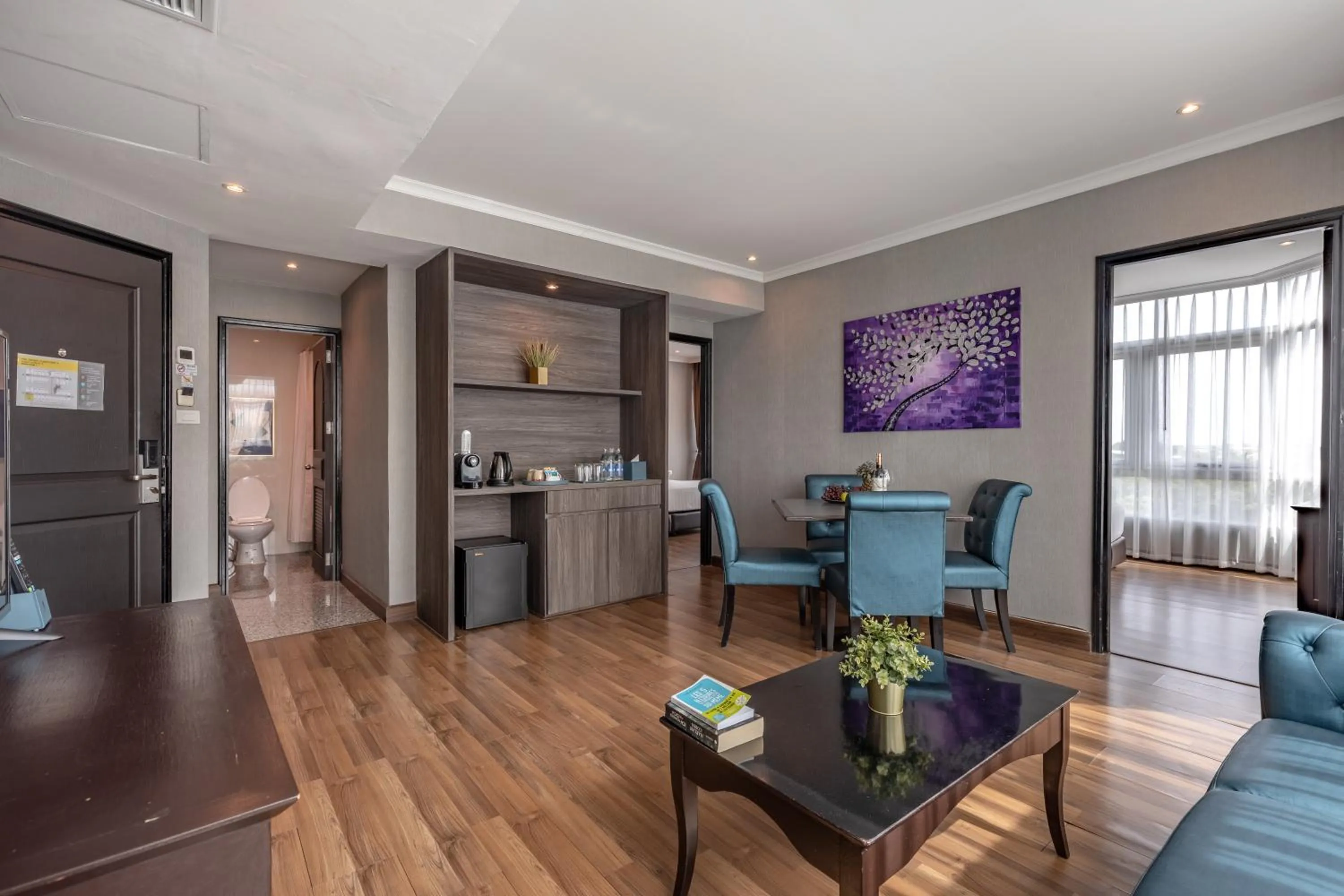 Two-Bedroom Suite in Siam Mandarina Hotel - Free BKK Airport Shuttle