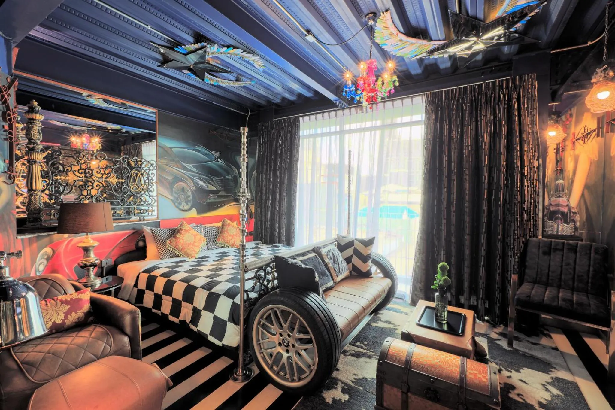 Deluxe King Room (Adults Only) in MeStyle Garage Hotel