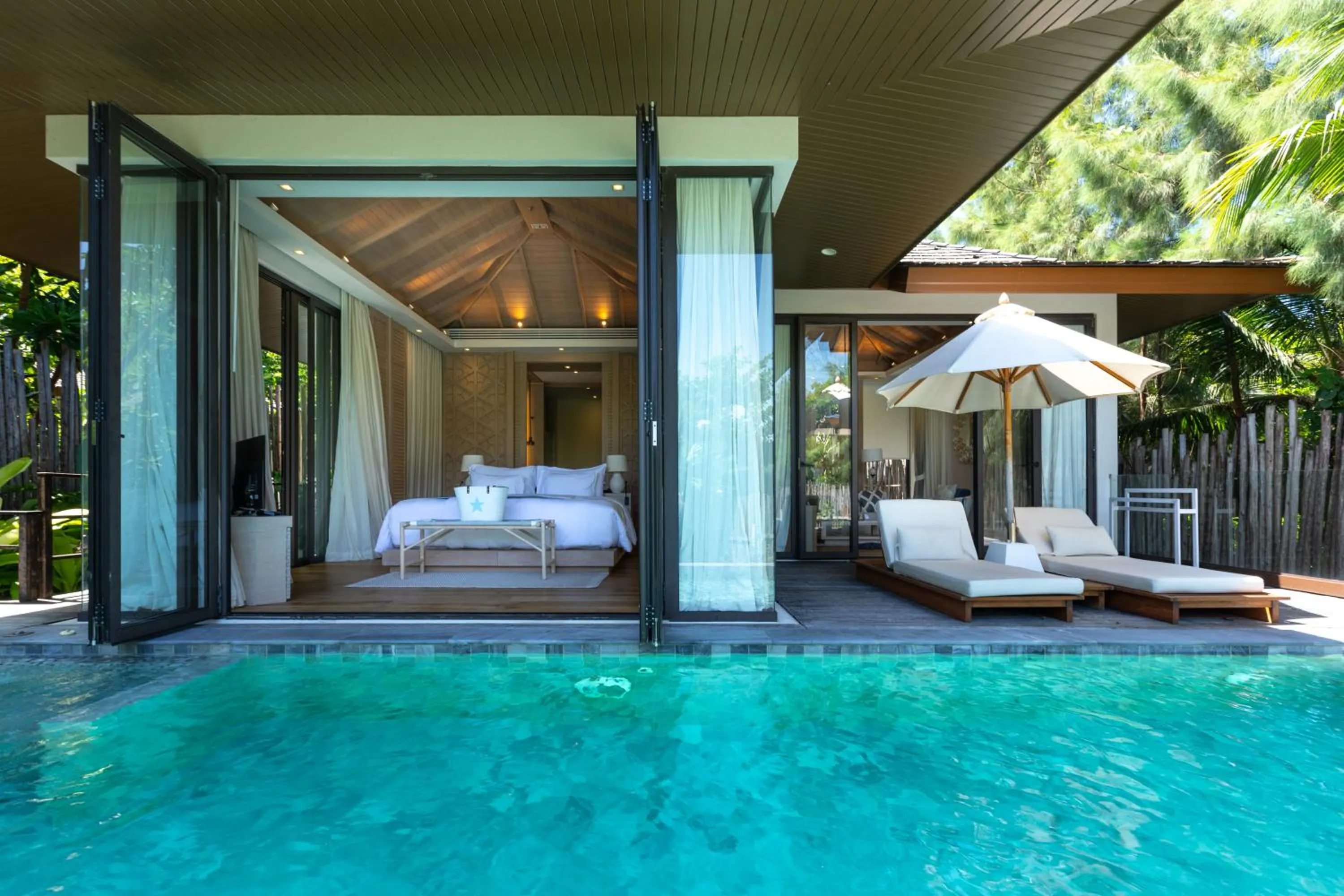 Deluxe Pool Villa in Cape Fahn Hotel - Private Islands Samui