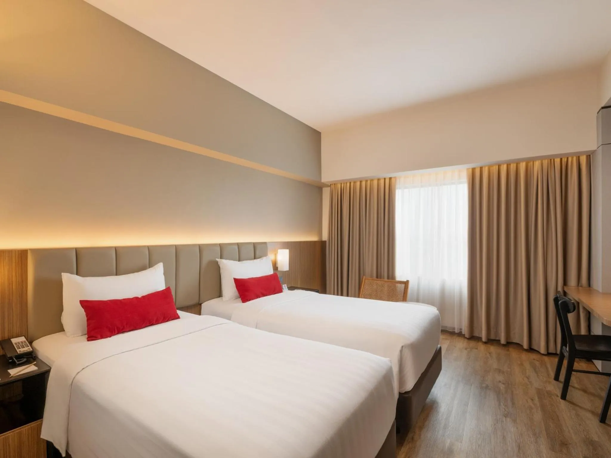 Superior Twin Room in Grand Zuri Pekanbaru