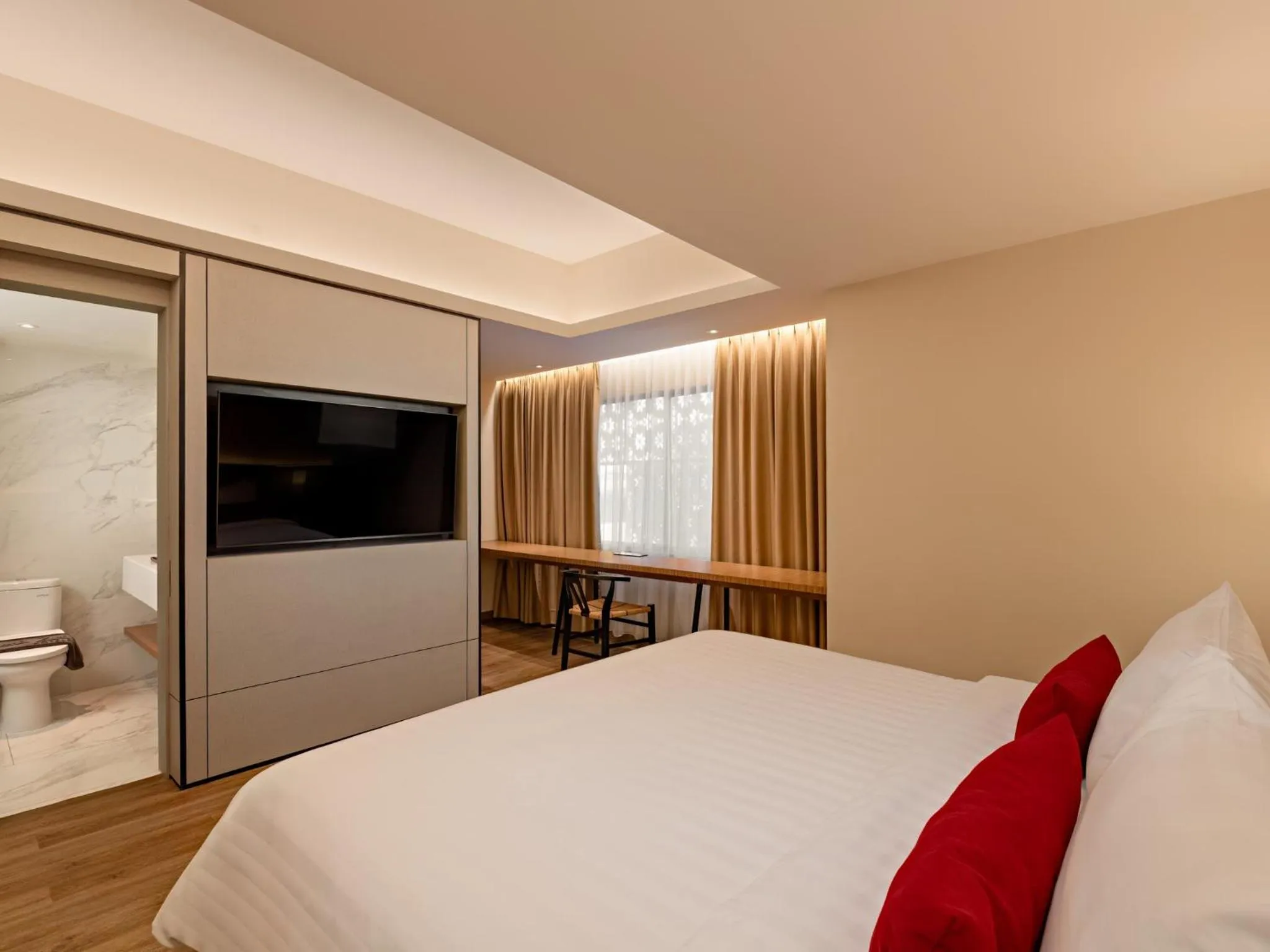 Deluxe Room in Grand Zuri Pekanbaru