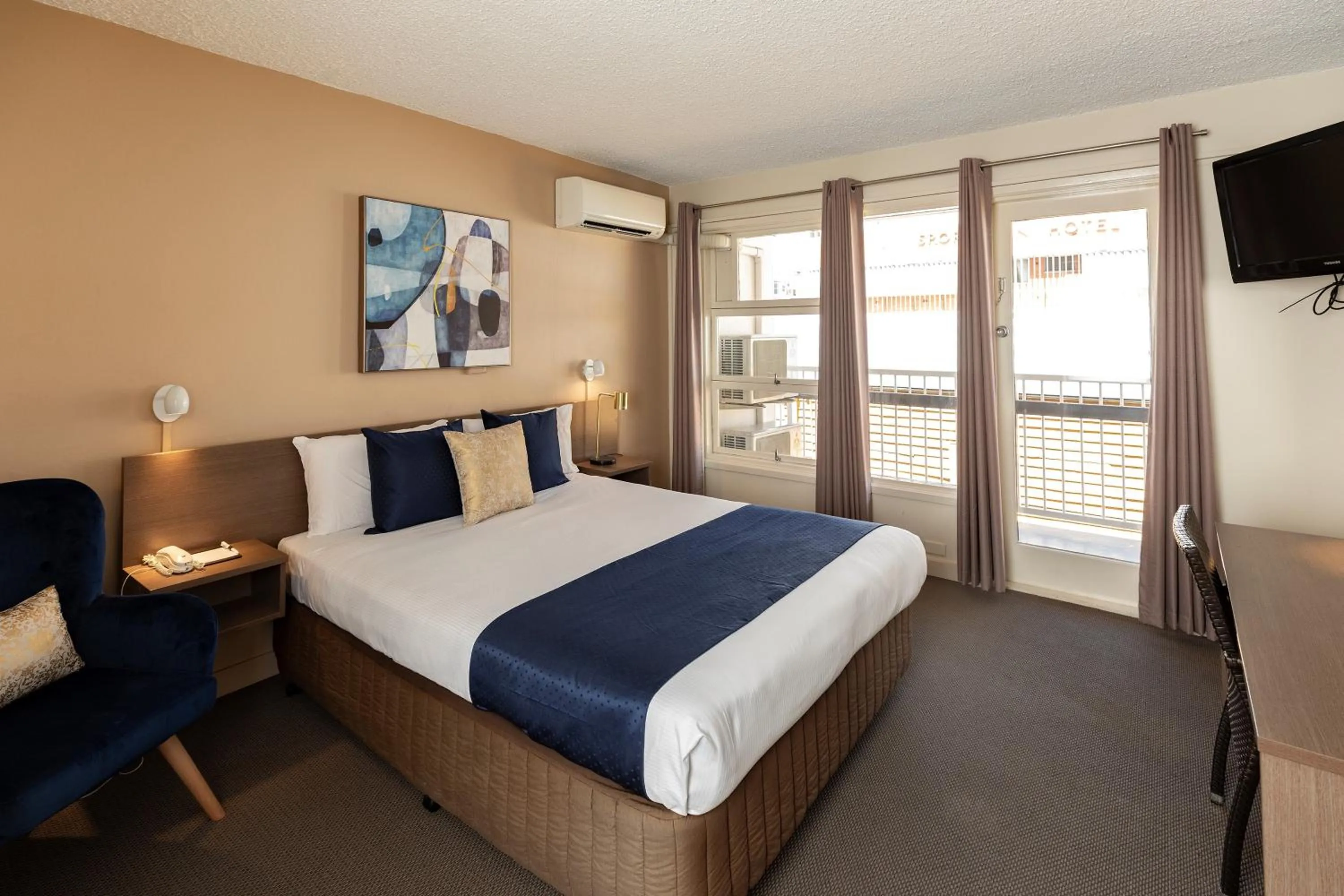 Queen Metro in The Metropolitan Spring Hill