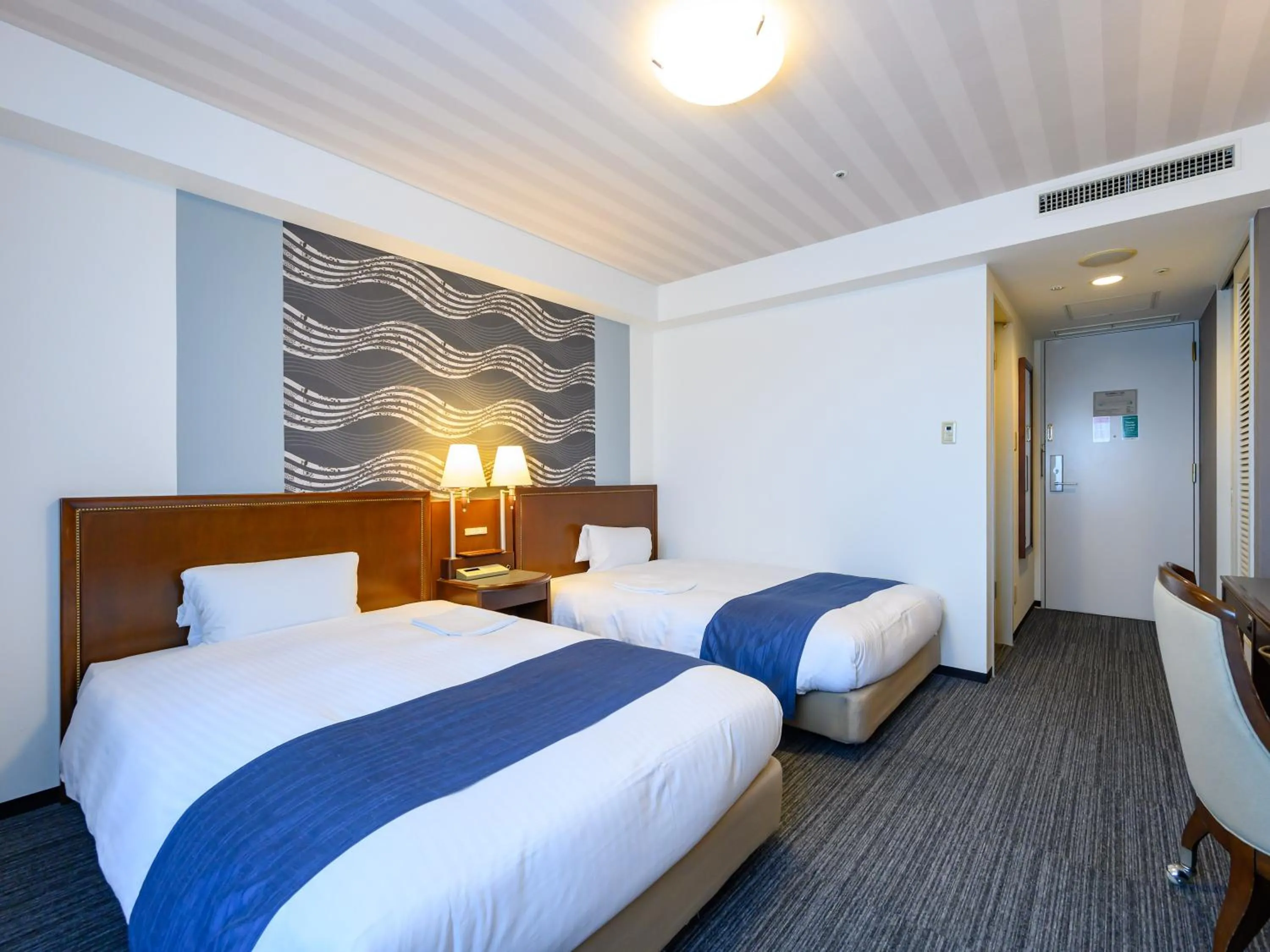 Standard Twin Room in Hotel Green Park Tsu