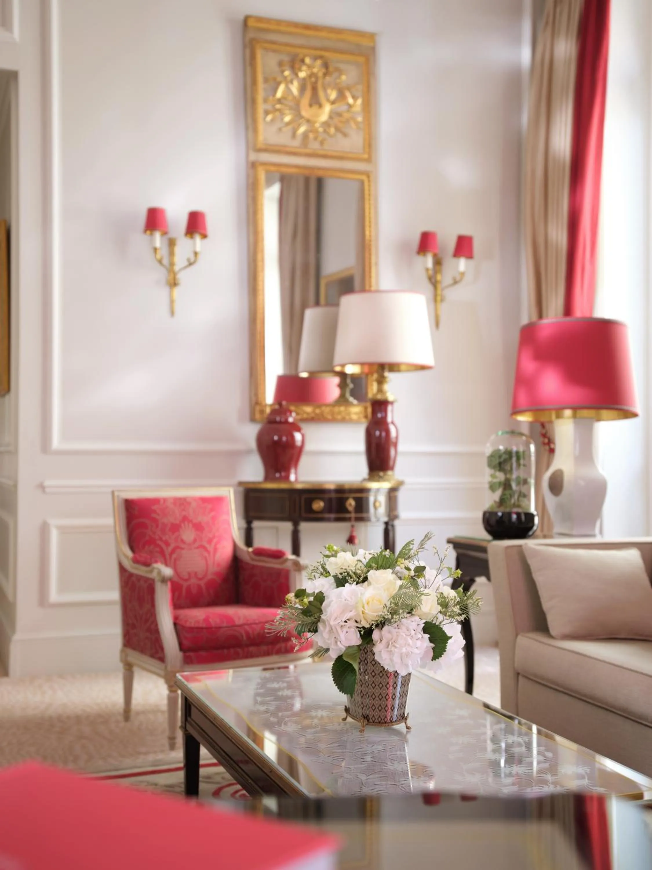 Superior Suite in Hôtel Plaza Athénée - Dorchester Collection