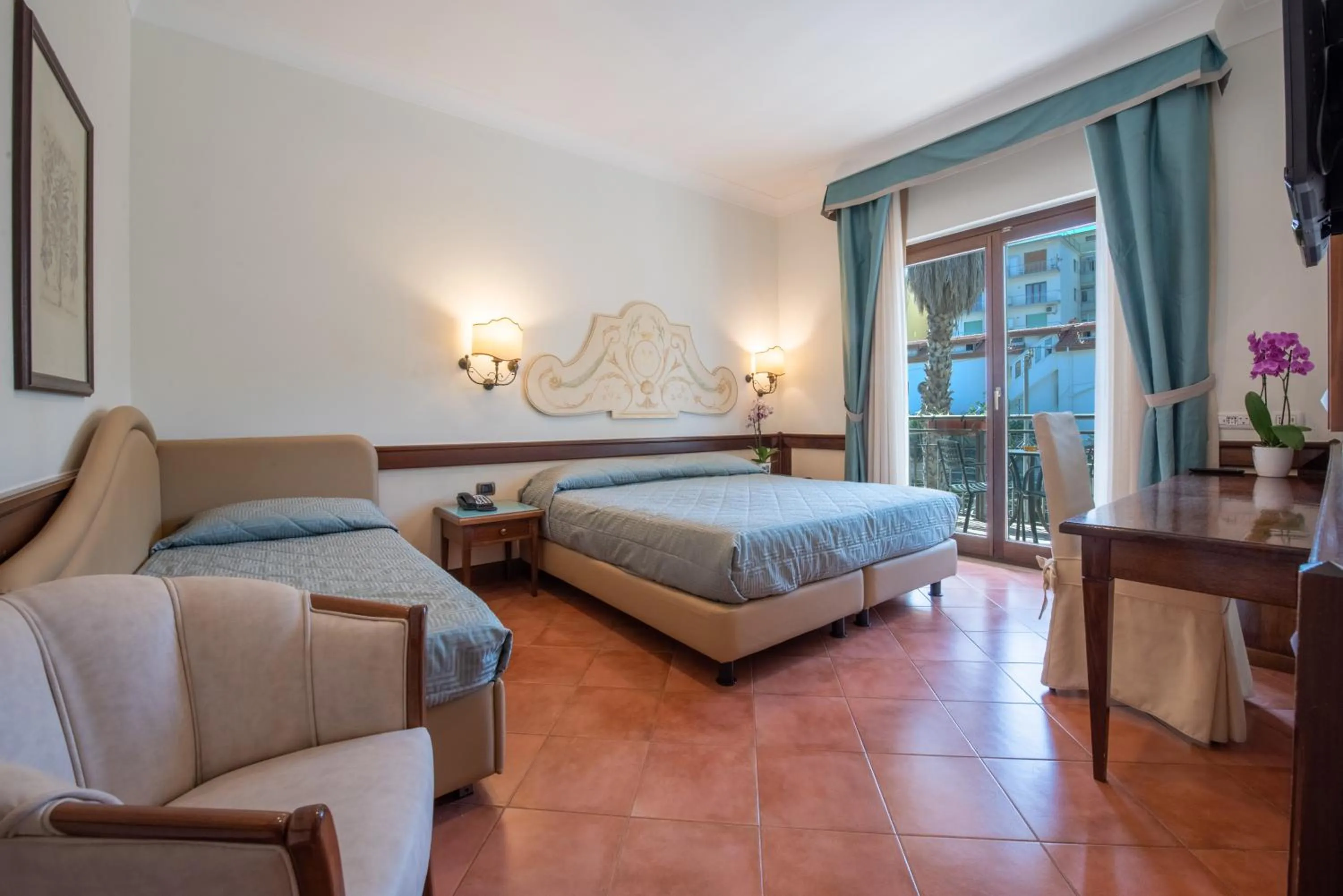 Triple Room in Hotel Michelangelo