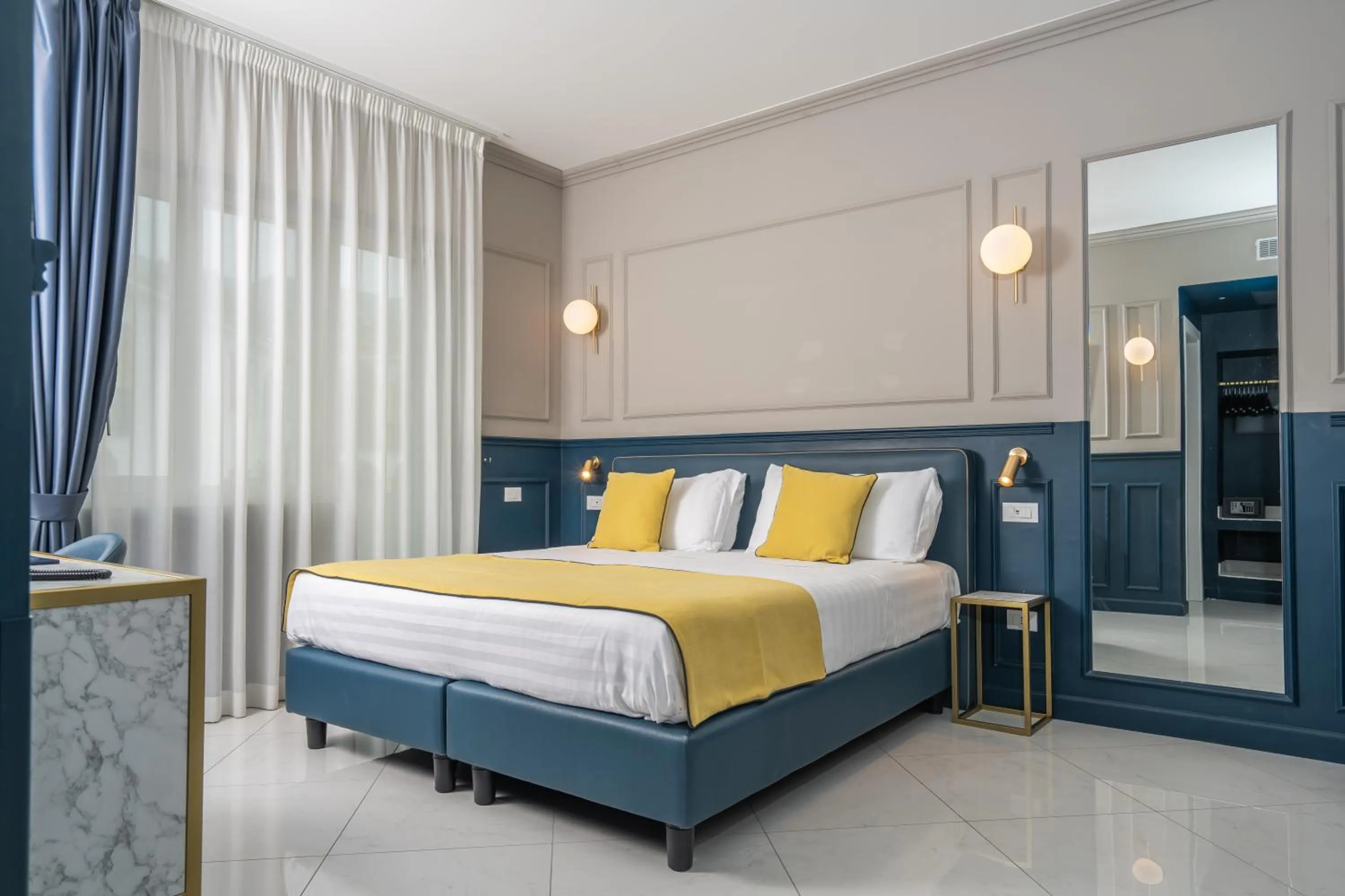 Classic Double or Twin Room in Hotel Mary