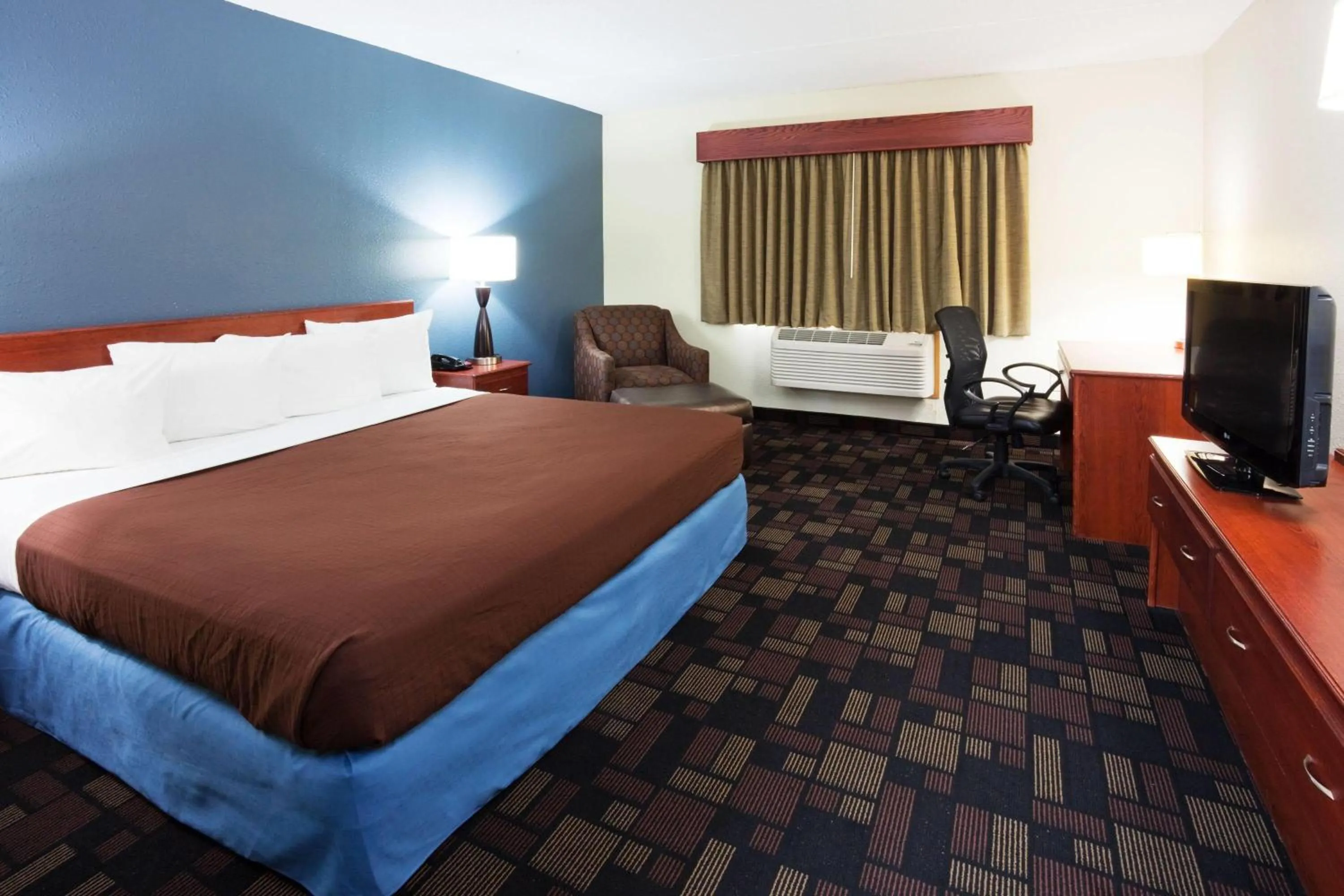 King Room - Non-Smoking in AmericInn by Wyndham Austin