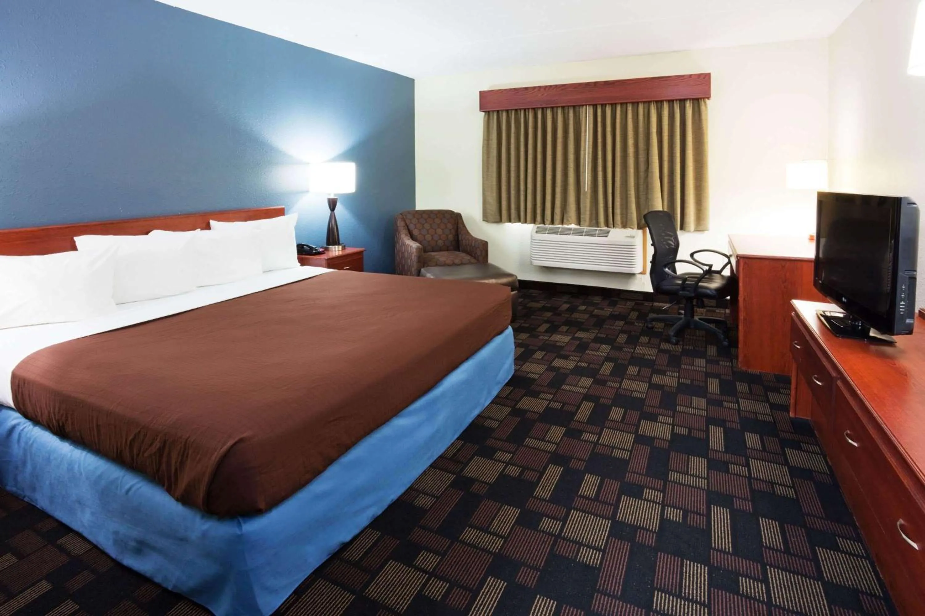 King Room - Non-Smoking in AmericInn by Wyndham Austin