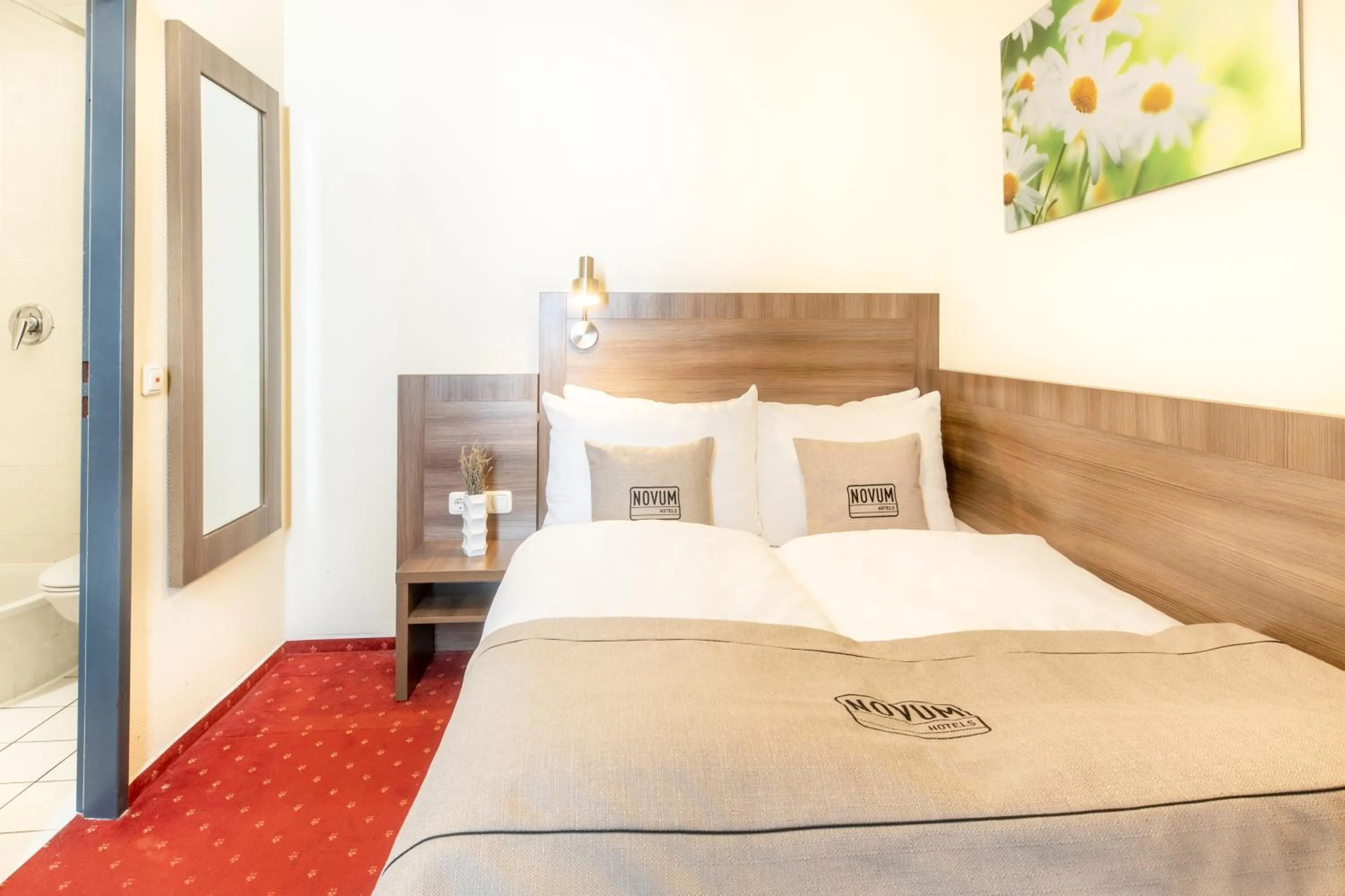 Queen Room in Hotel Leonet