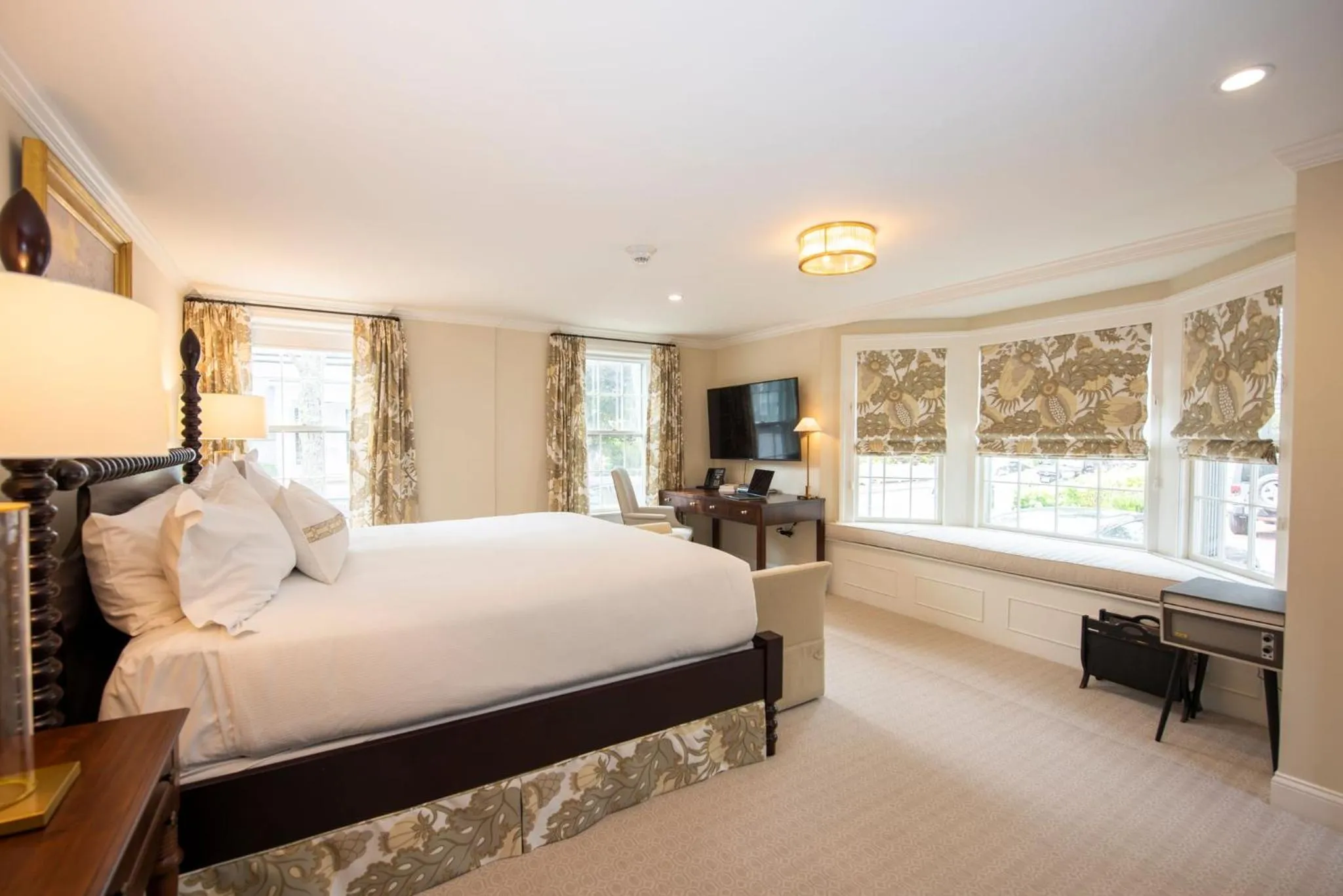 Deluxe King Studio in Jared Coffin House