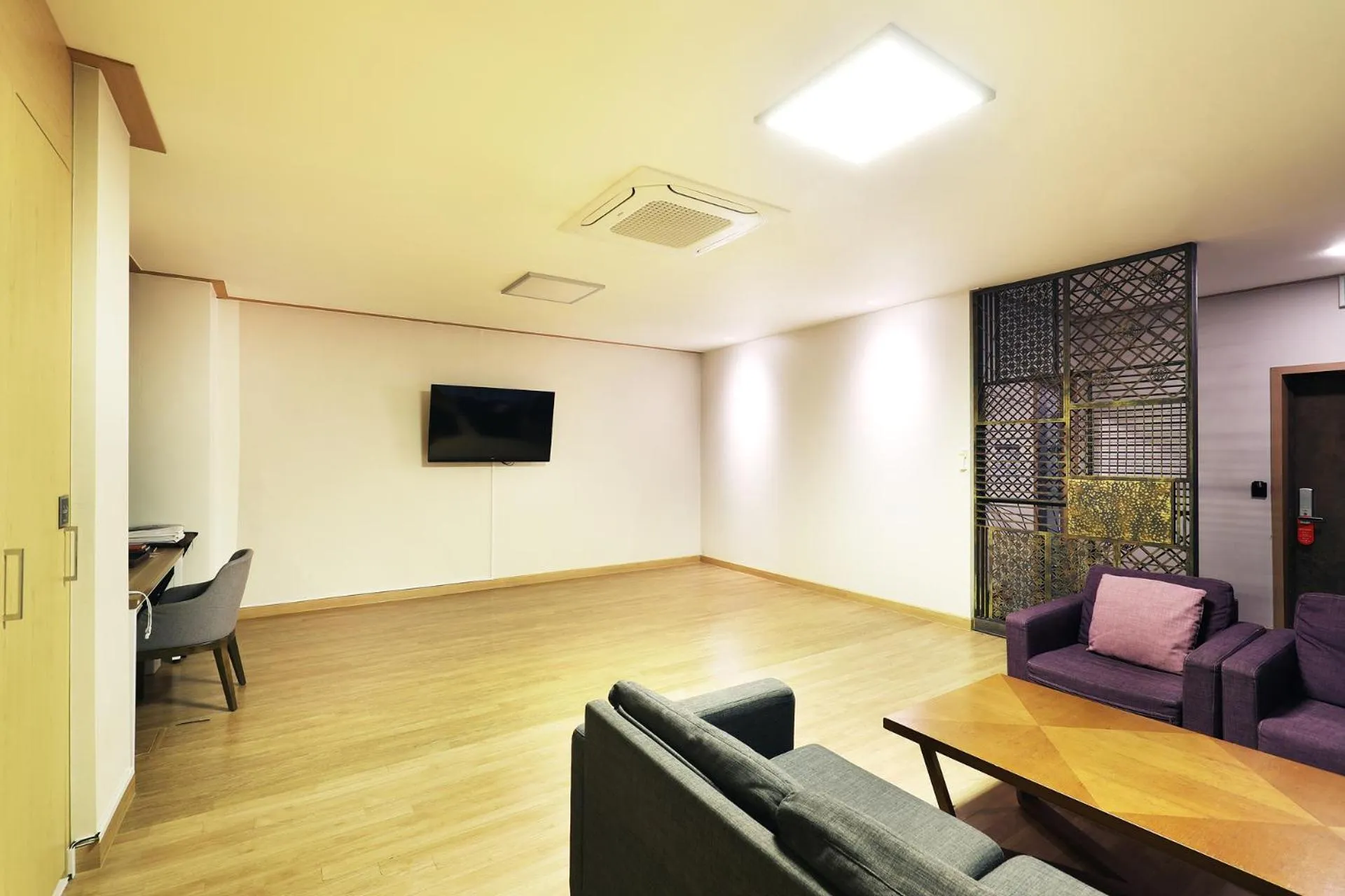 Family Suite in BOLTON Hotel