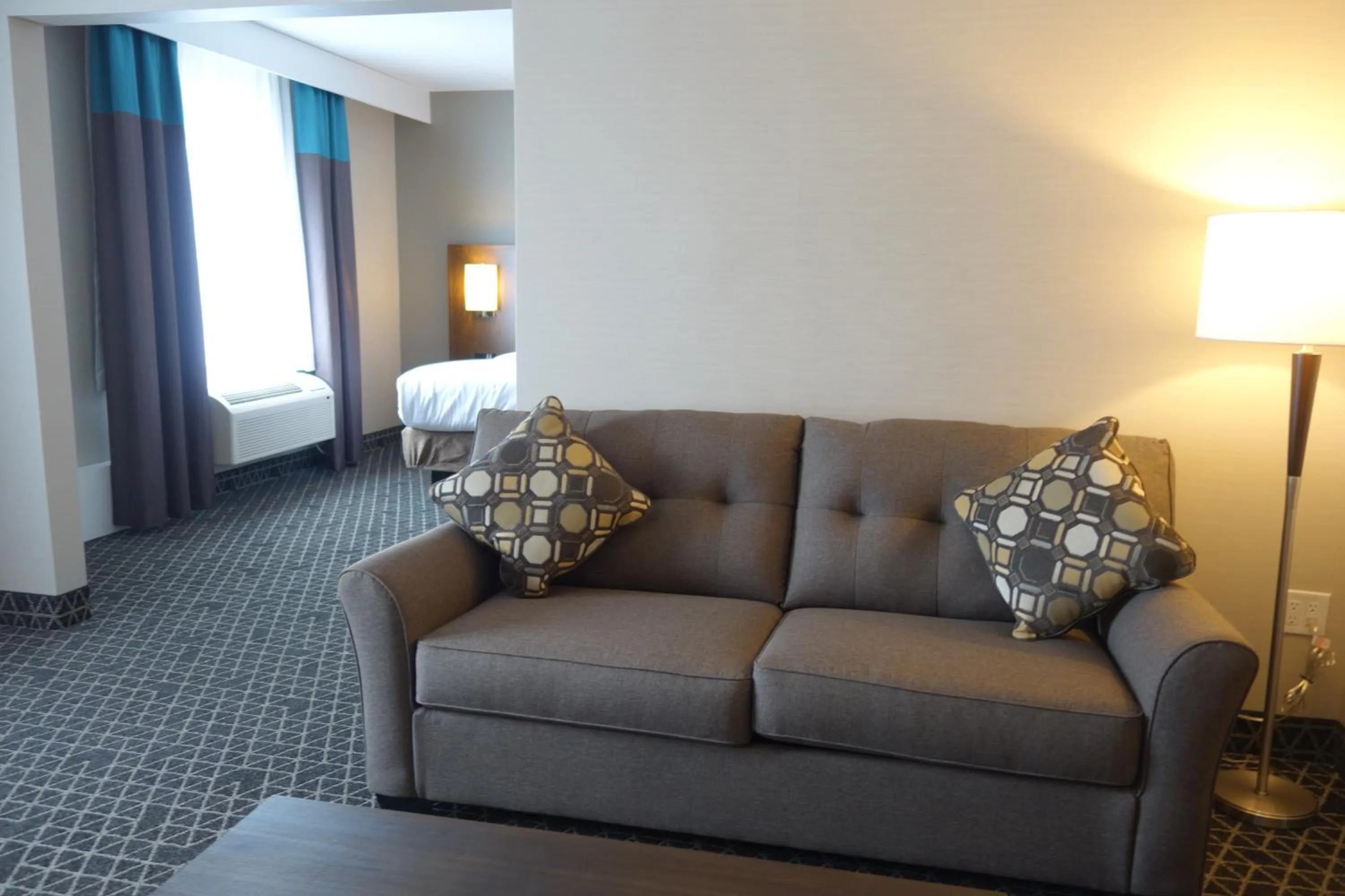 One-Bedroom King Suite - Non-Smoking in Park Inn by Radisson Brampton, ON