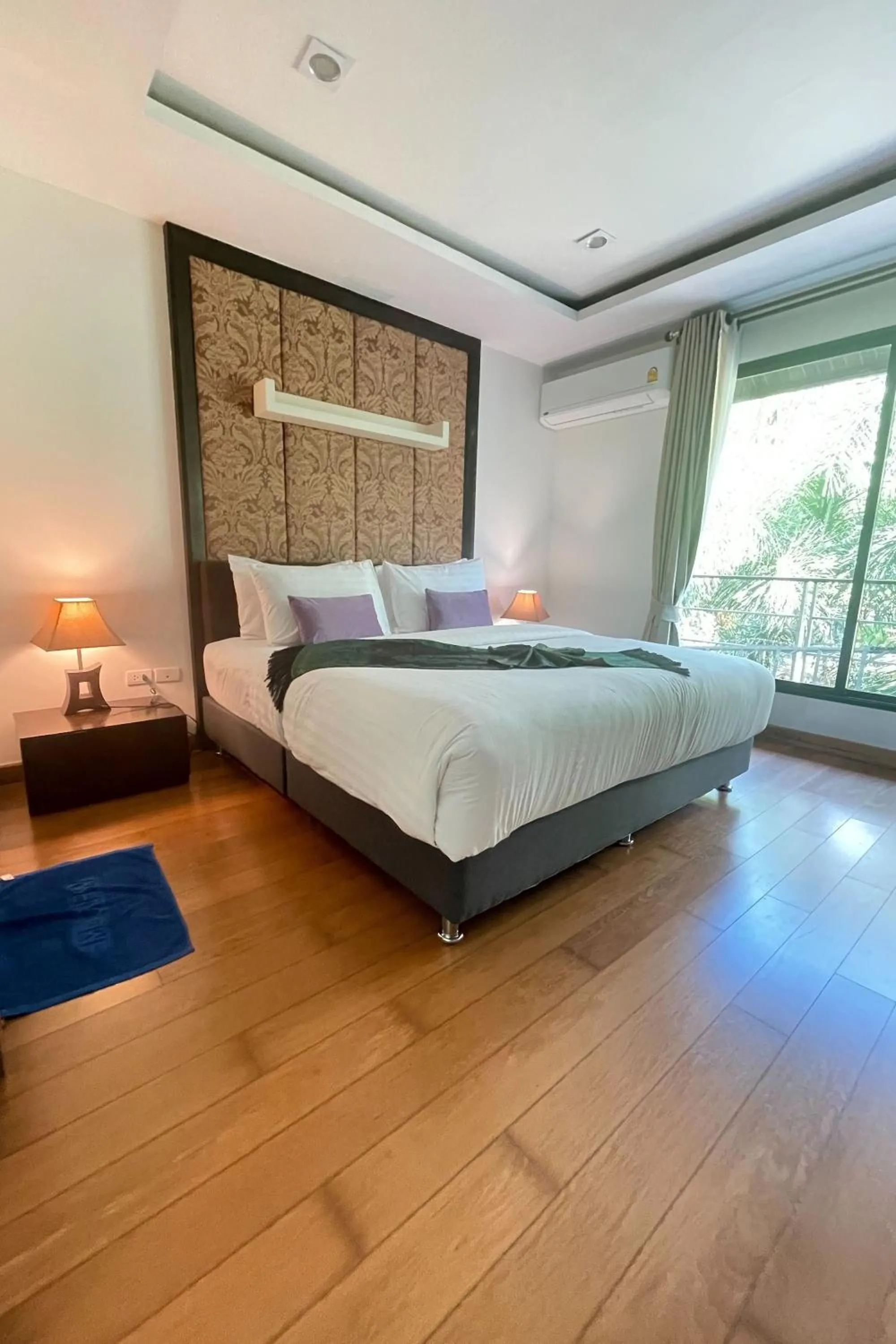 One-Bedroom Villa in Kamala Villa Hill