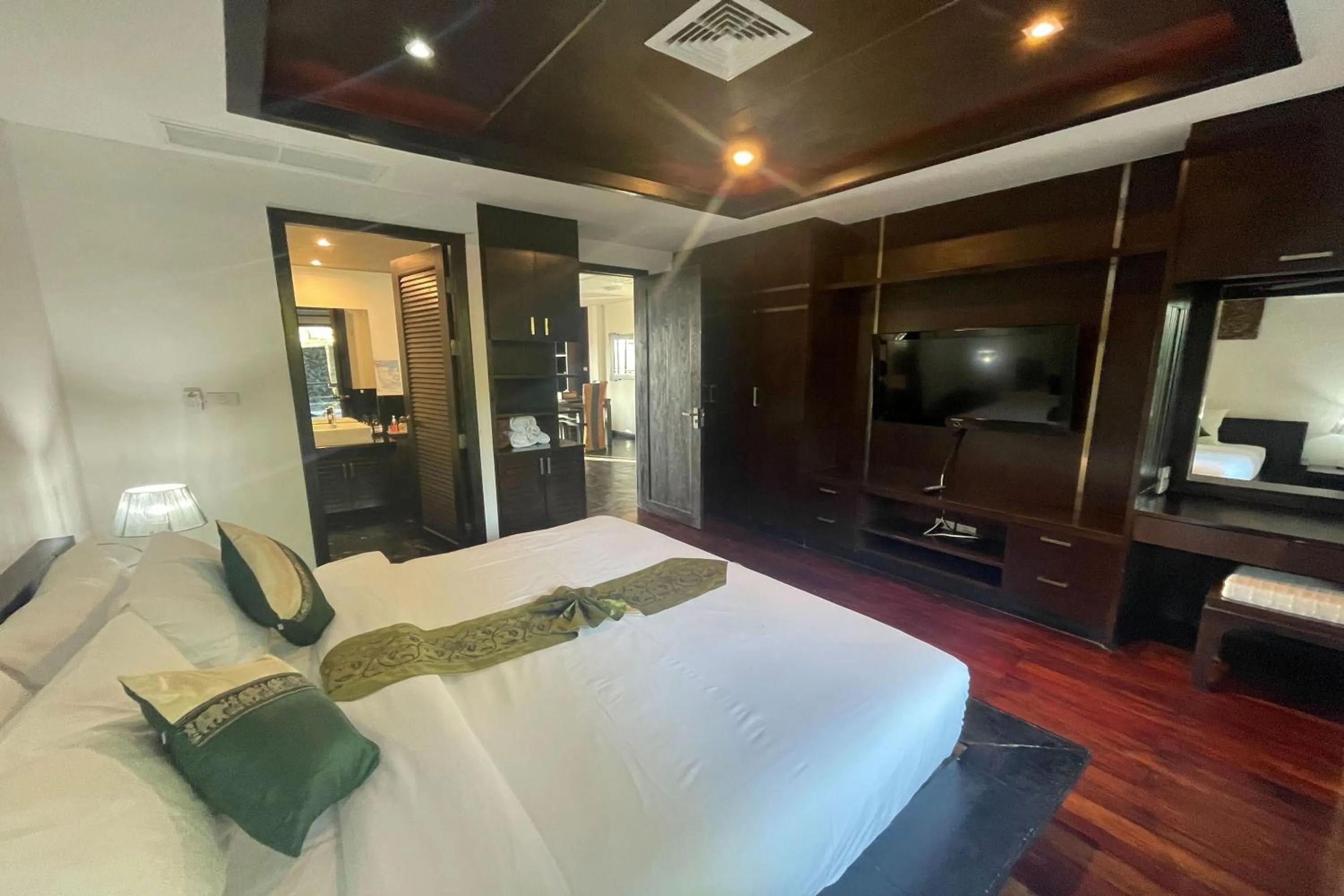 Double Room with Mountain View in Kamala Villa Hill