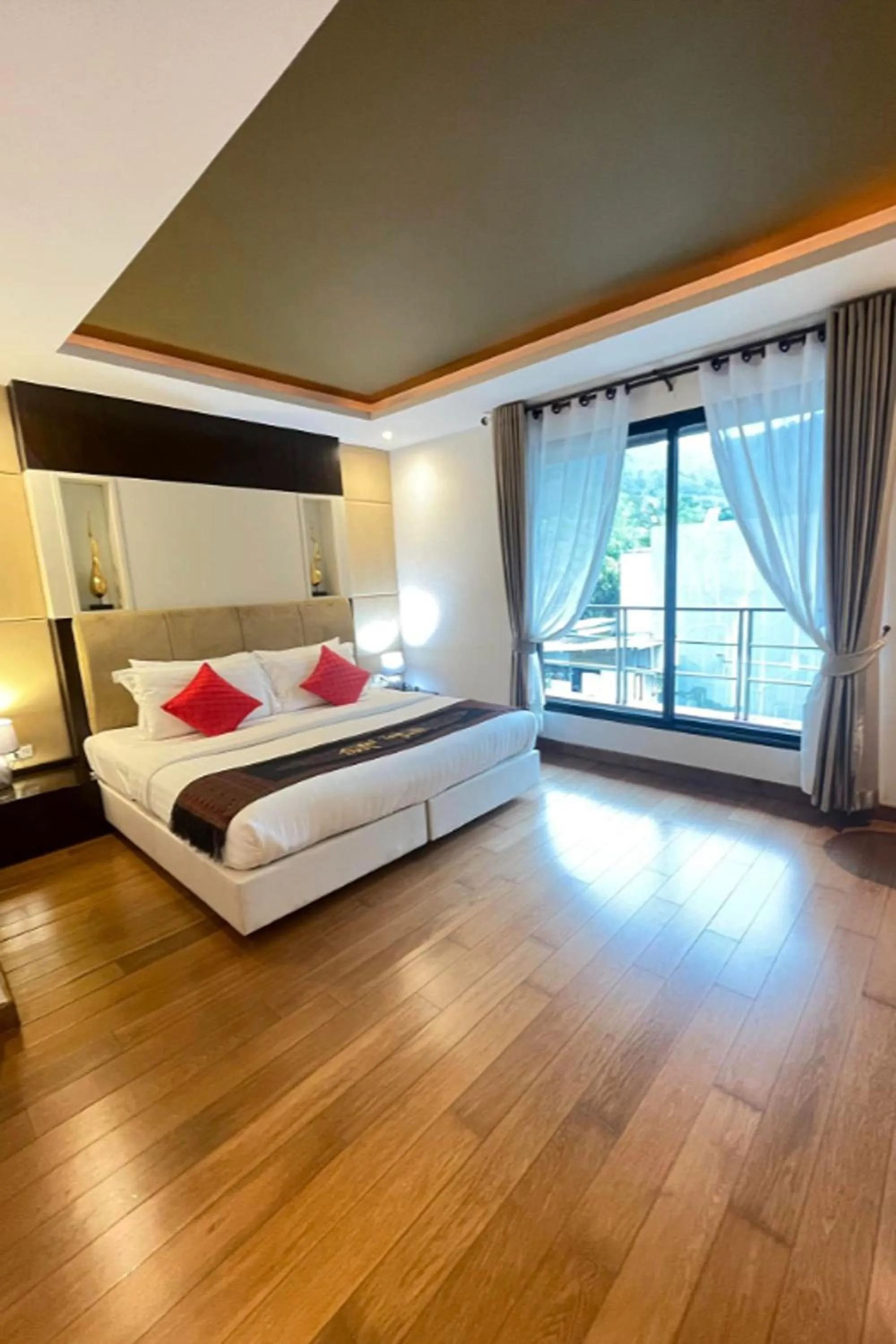 Villa with Sea View in Kamala Villa Hill