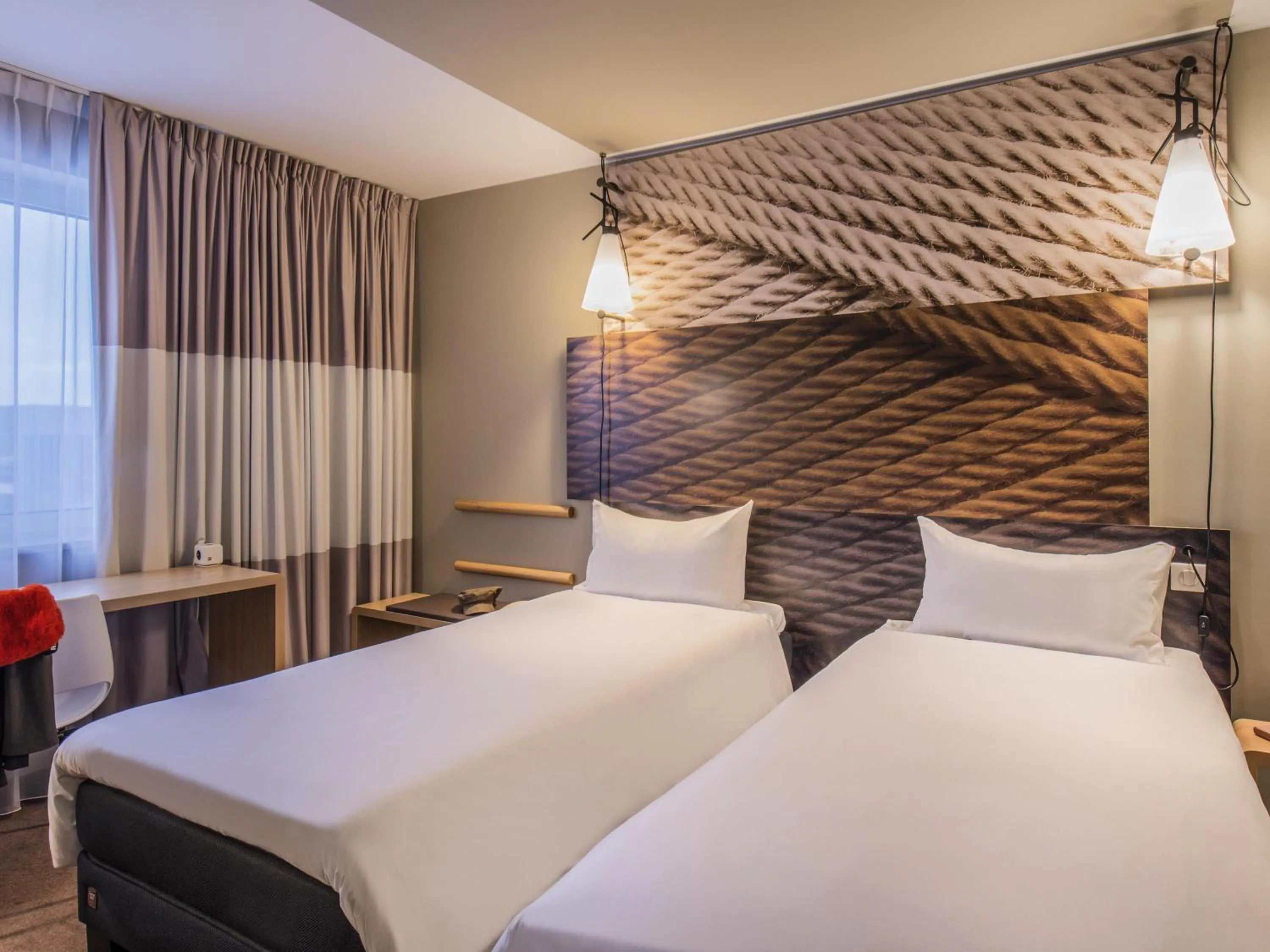 Twin Room - Accessible in Ibis Poznan Centrum