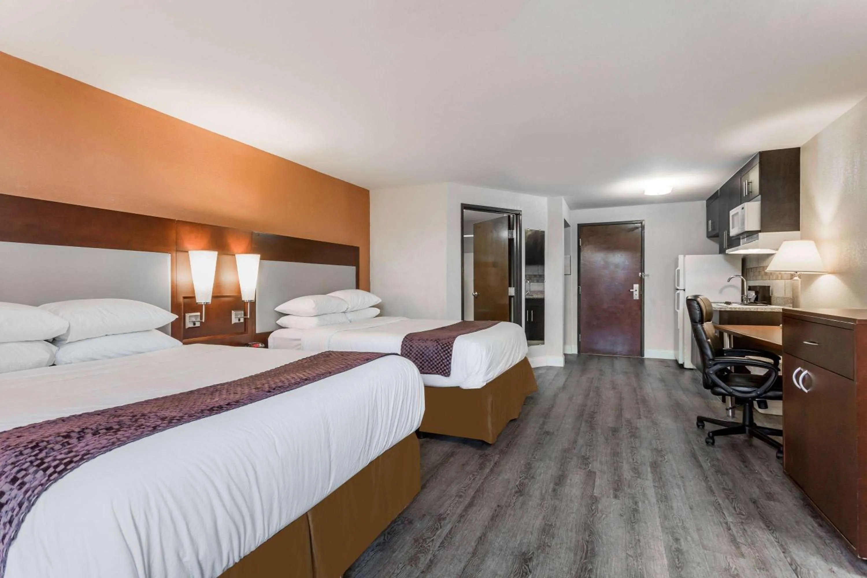 Studio Suite with Two Double Beds - Non-Smoking in Days Inn & Suites by Wyndham Rocky Mount Golden East