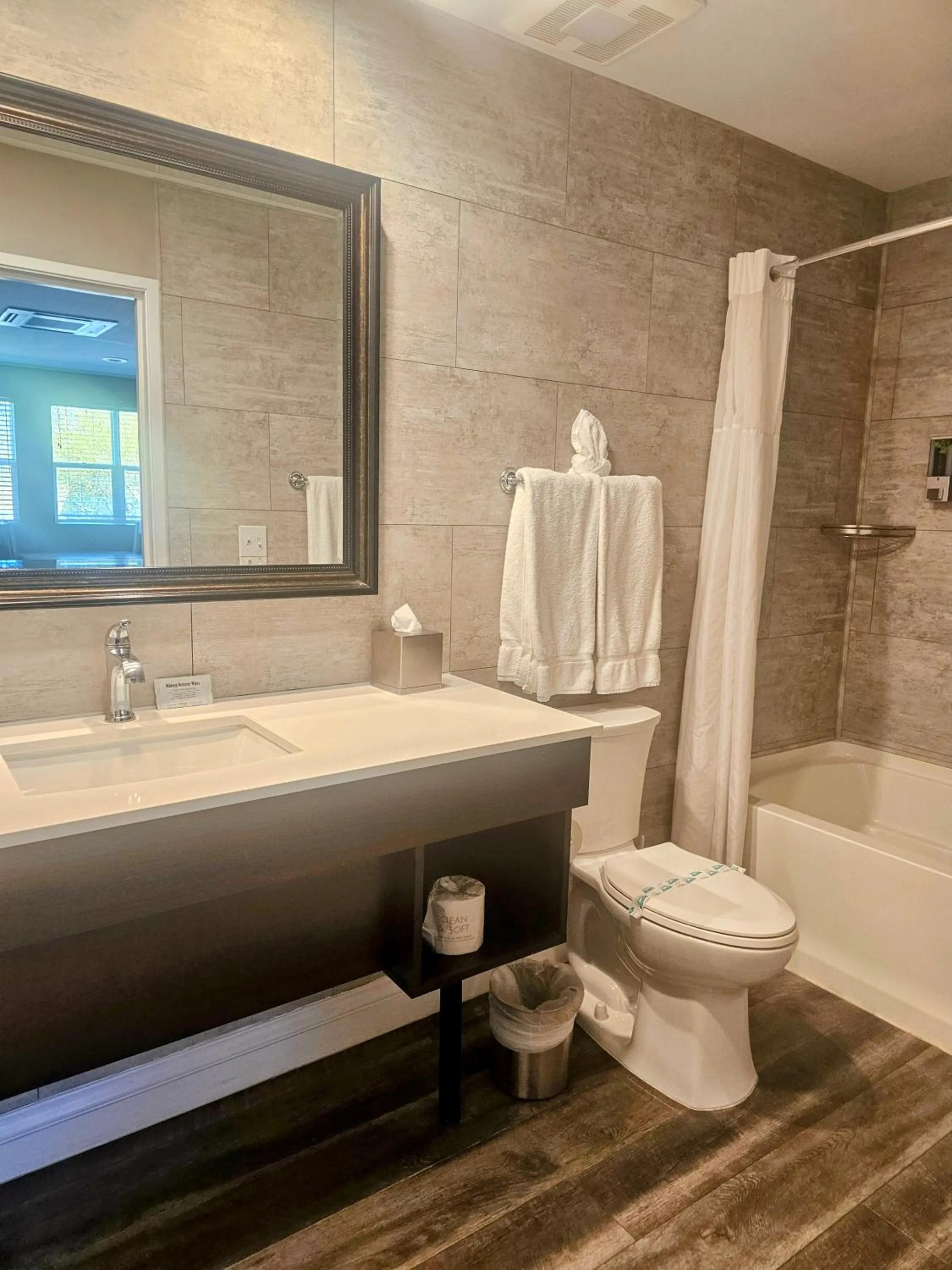 Queen Motel Room with Two Queen Beds in Big Bear Frontier