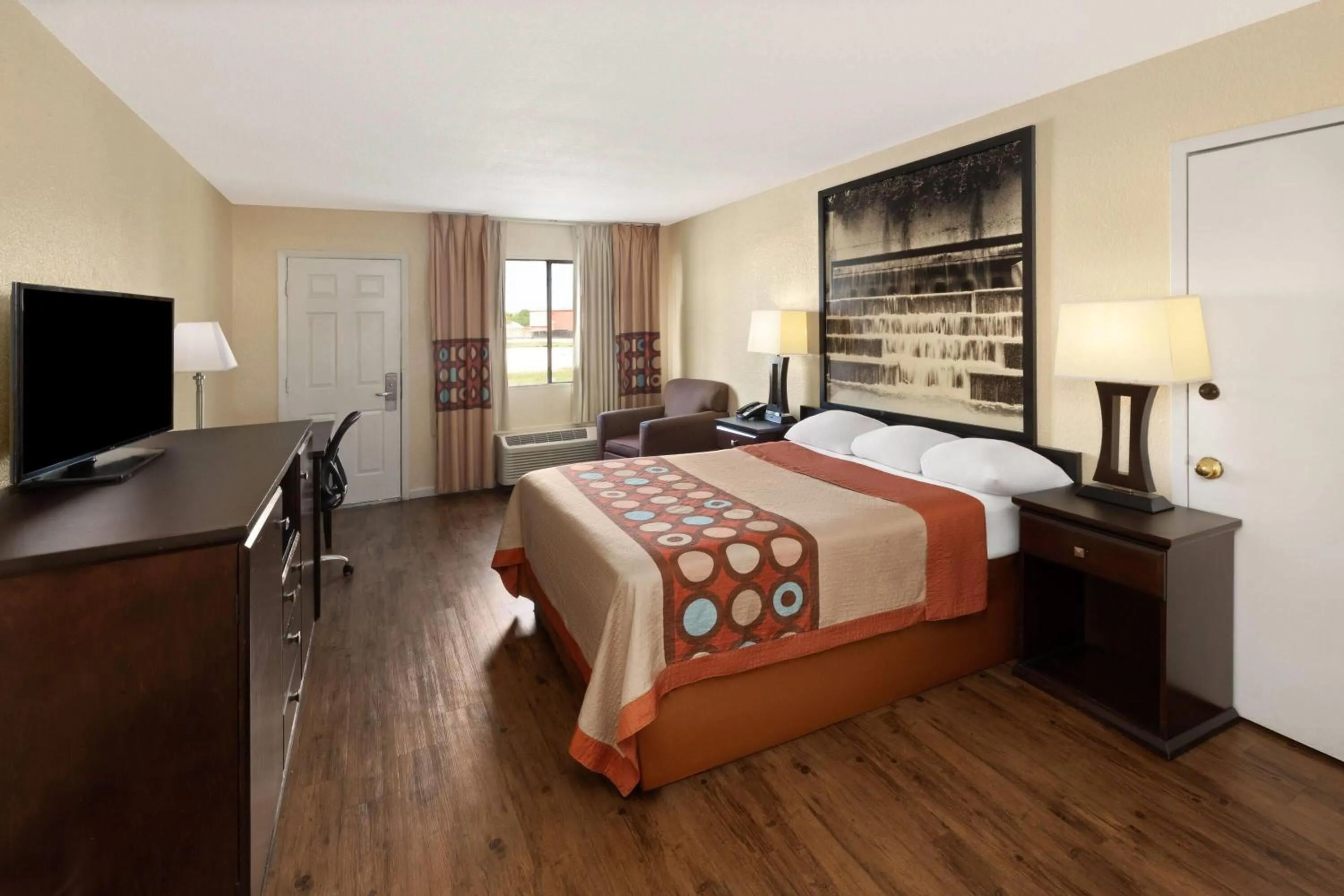 Queen Room - Smoking in Super 8 by Wyndham Temple S General Bruce