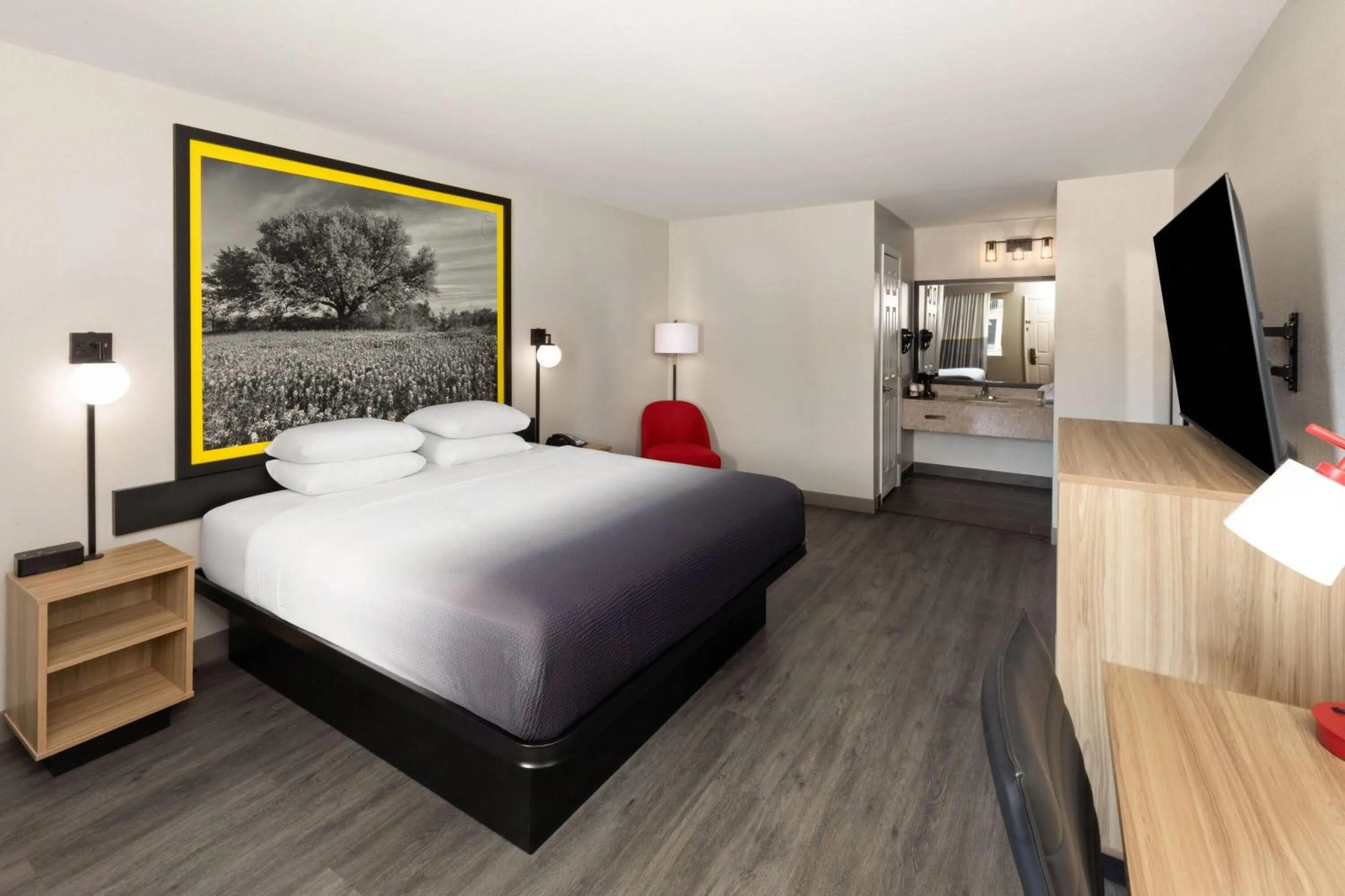 King Room - Non-Smoking in Super 8 by Wyndham Temple S General Bruce