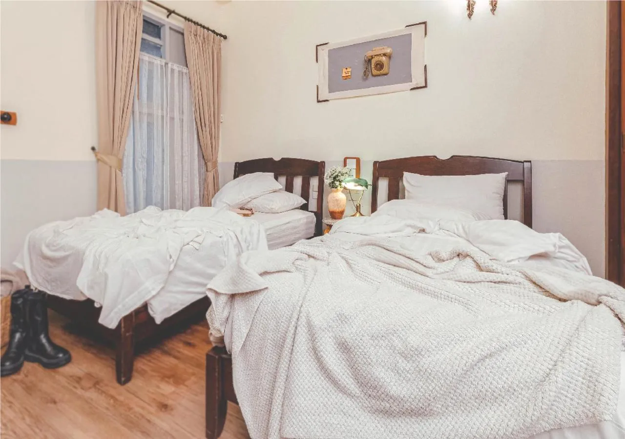 Deluxe Twin Room in Yesterday Hotel