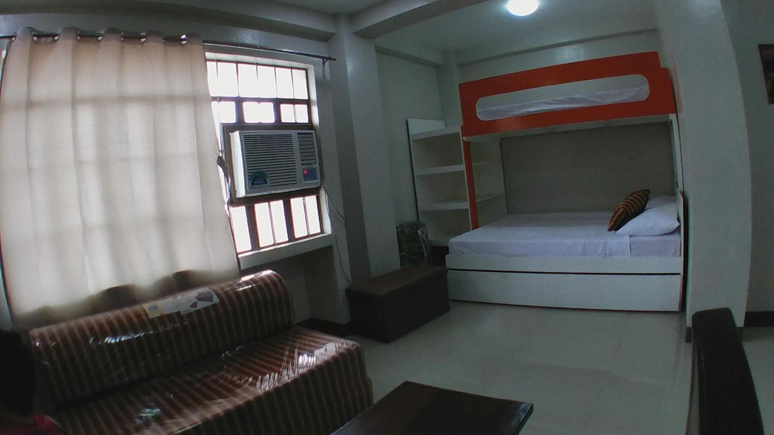 Studio Apartment in Beinte Singko de Marso Apartments