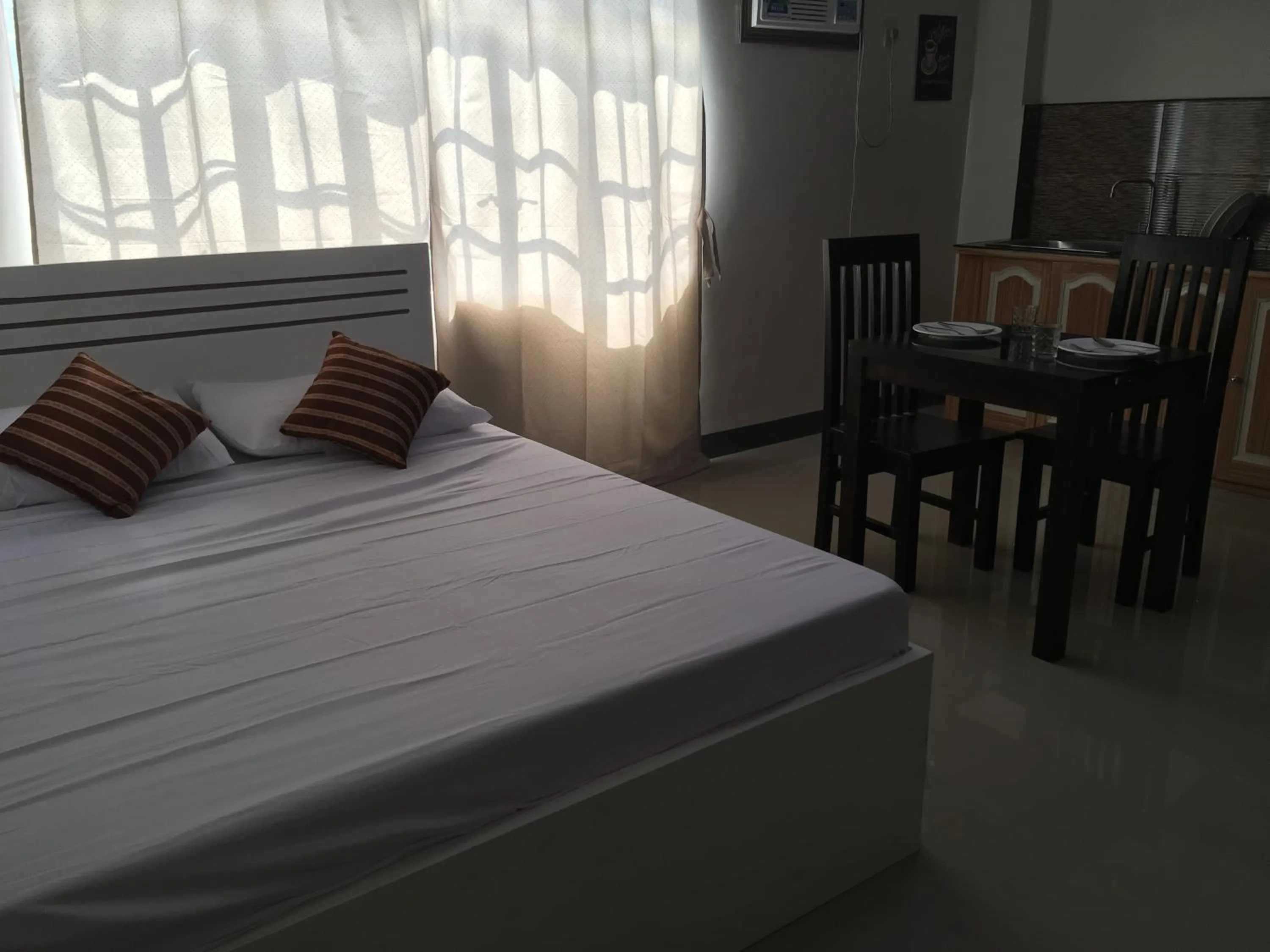 Deluxe Apartment in Beinte Singko de Marso Apartments