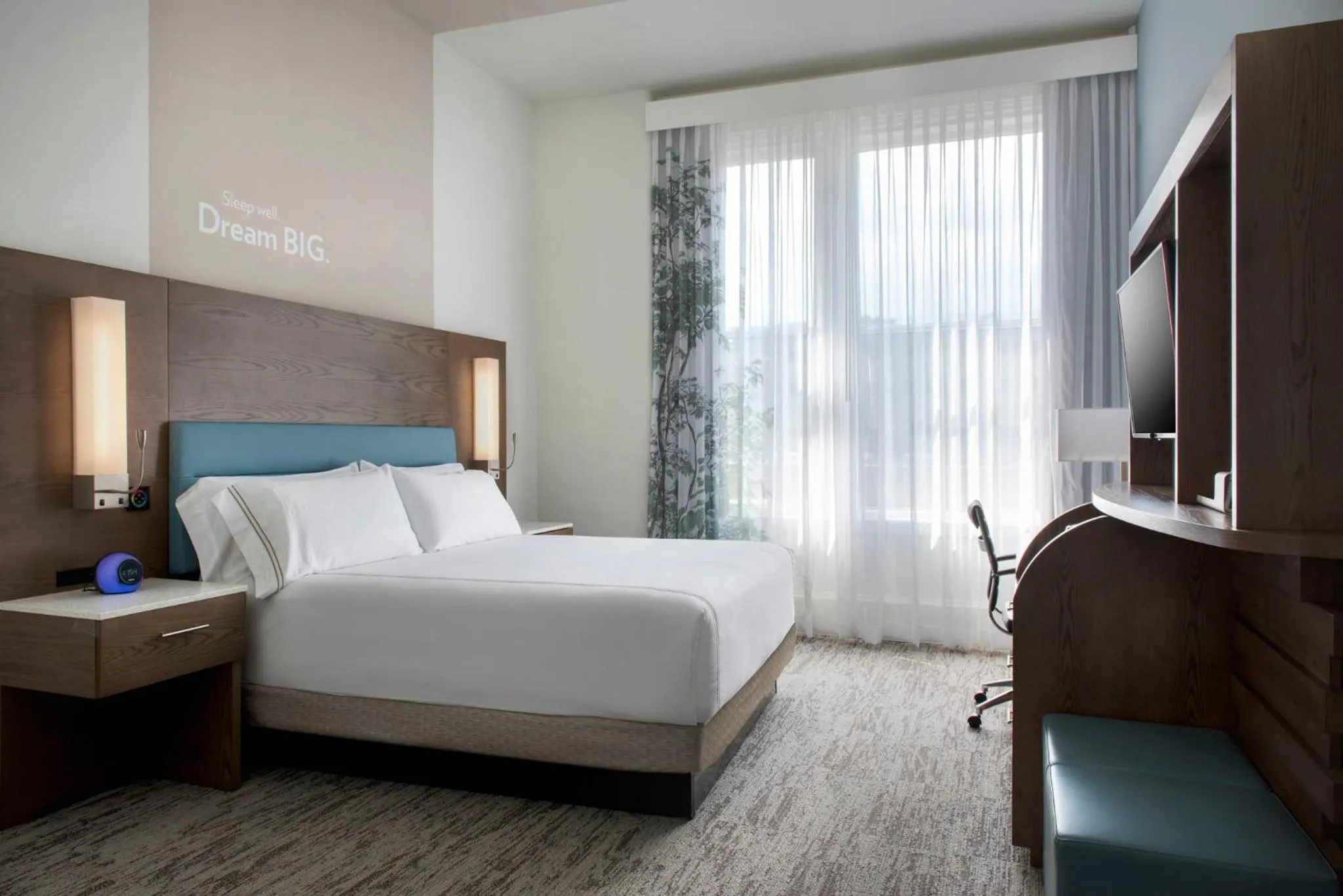 Premium King Room with City View in EVEN Hotel Pittsburgh Downtown by IHG
