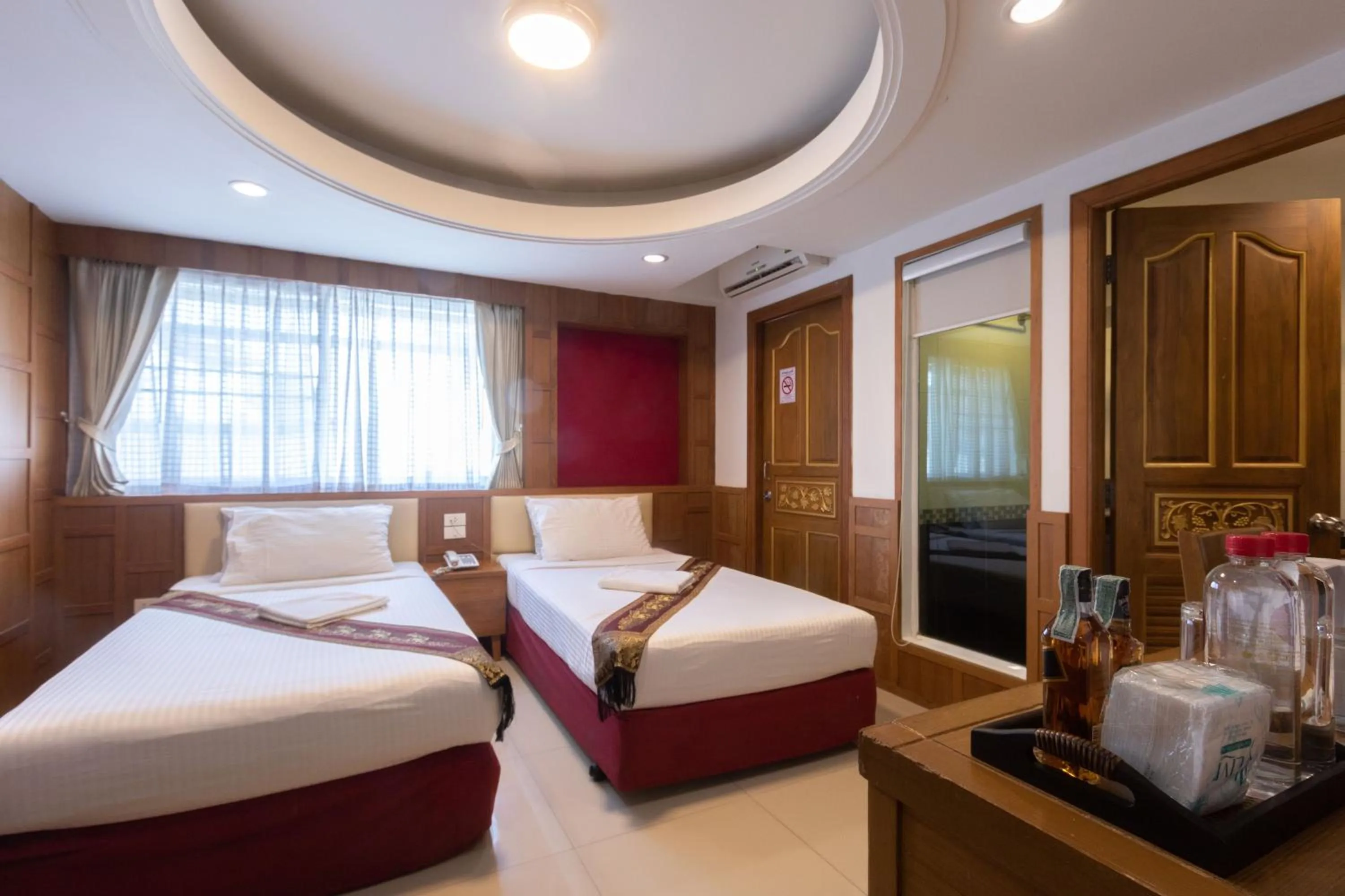 Superior Twin Room in Gusto Pratunam Hotel