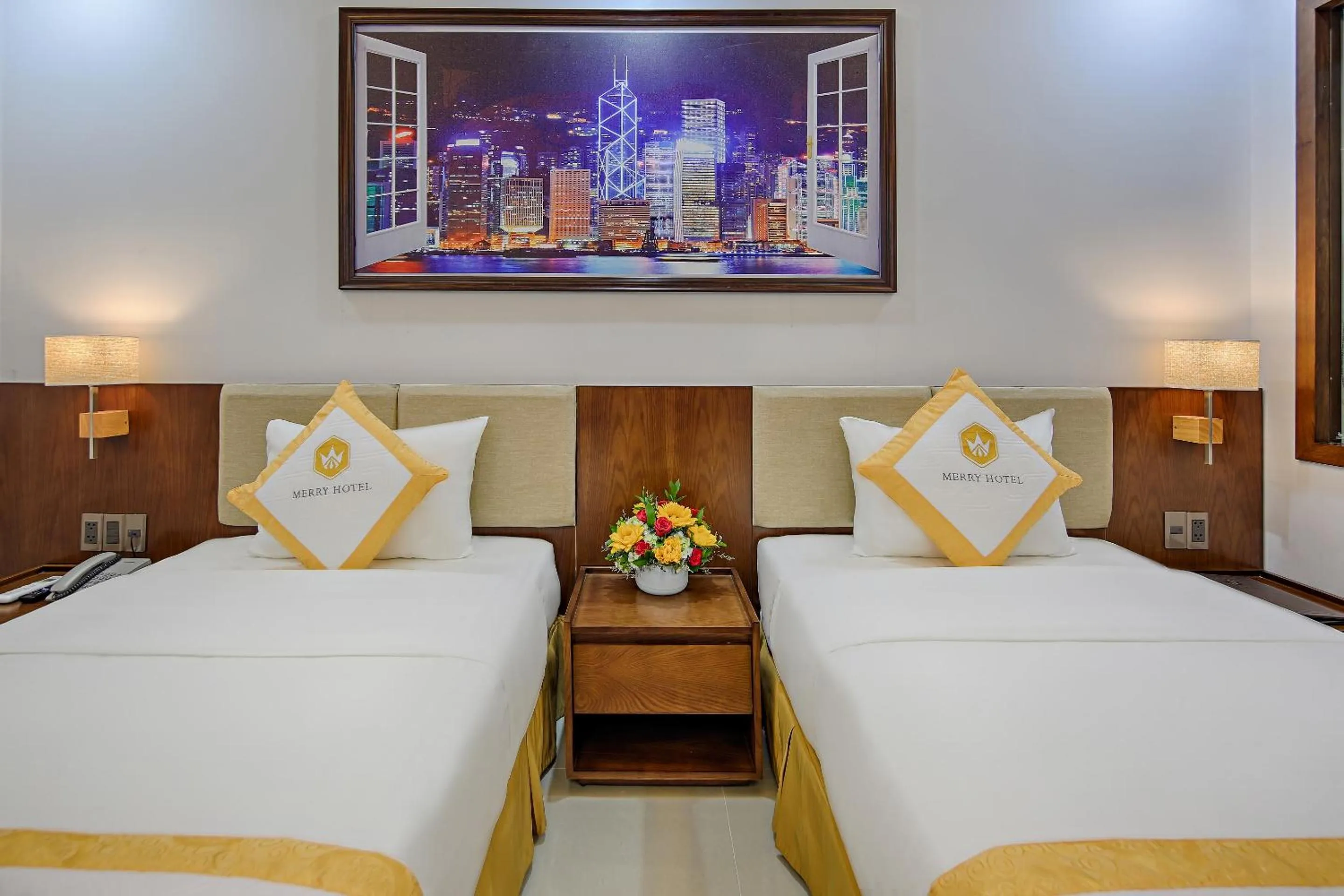 Standard Twin Room in Merry Hotel