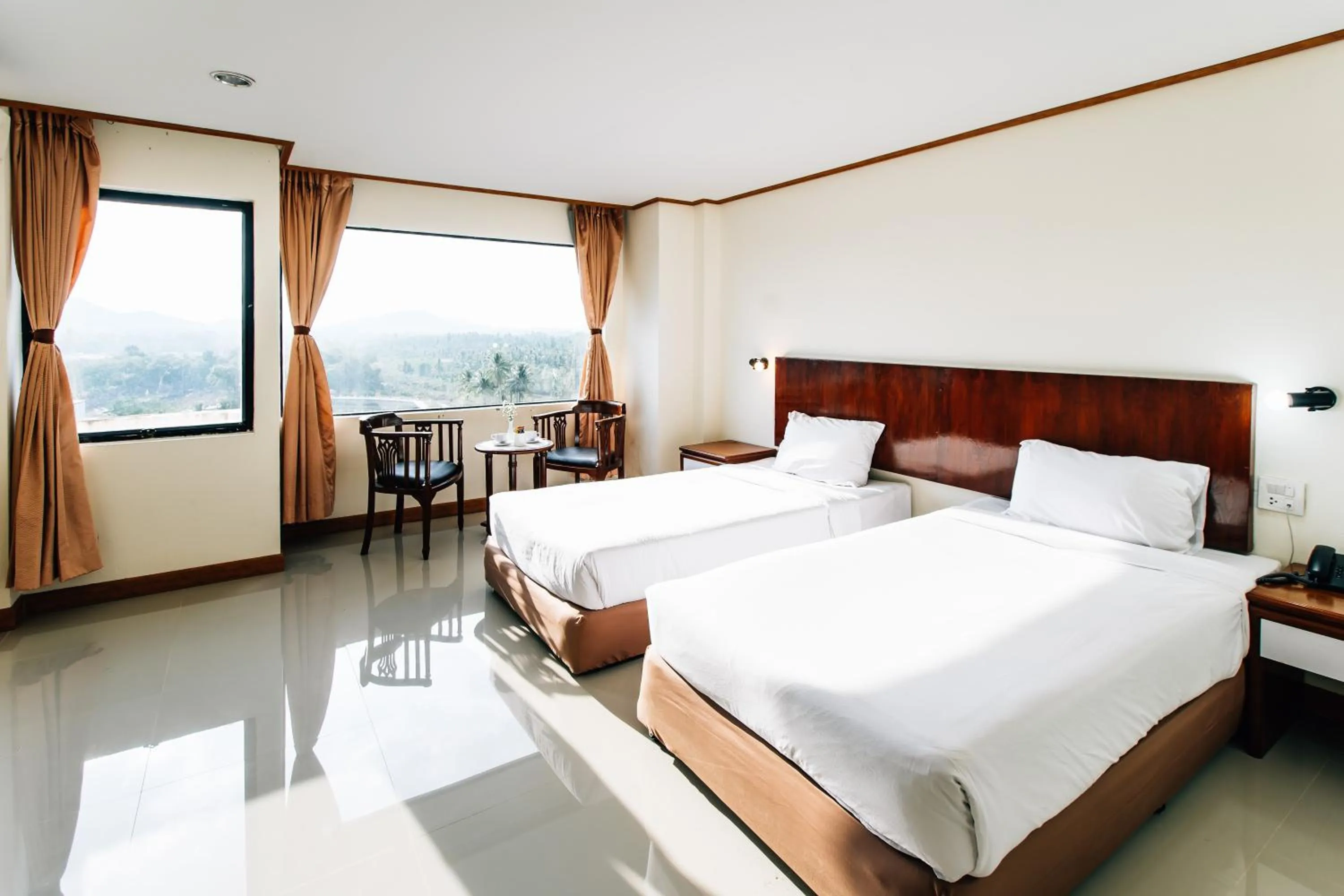 Standard Double or Twin Room - single occupancy in Sinkiat Thani Hotel