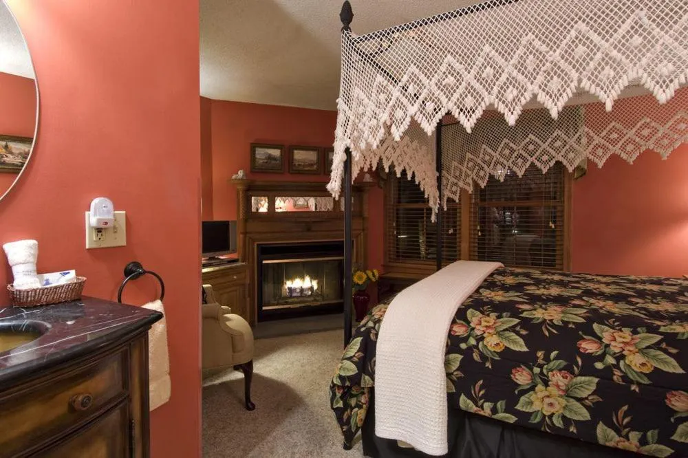 Queen Room in Inn at Ellis River