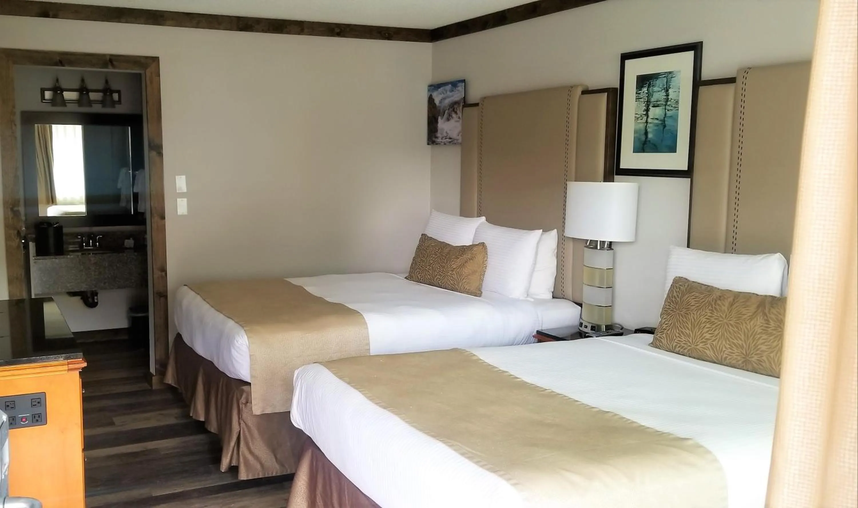 Budget Double Room in The Dalles Inn